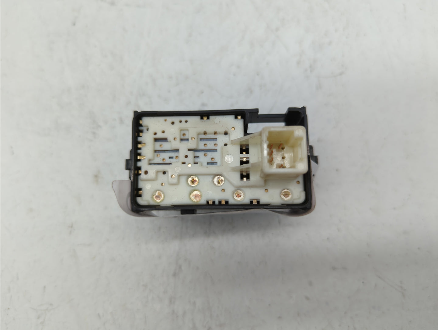 2010-2011 Toyota Camry Passeneger Right Power Window Switch - Oemusedautoparts1.com