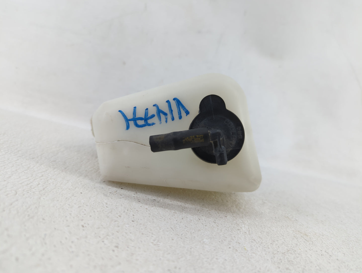 2007-2011 Toyota Camry Radiator Coolant Overflow Expansion Tank Bottle - Oemusedautoparts1.com