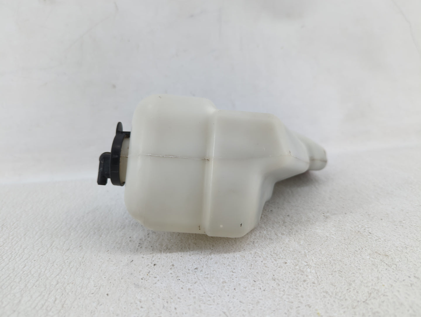 2007-2011 Toyota Camry Radiator Coolant Overflow Expansion Tank Bottle - Oemusedautoparts1.com