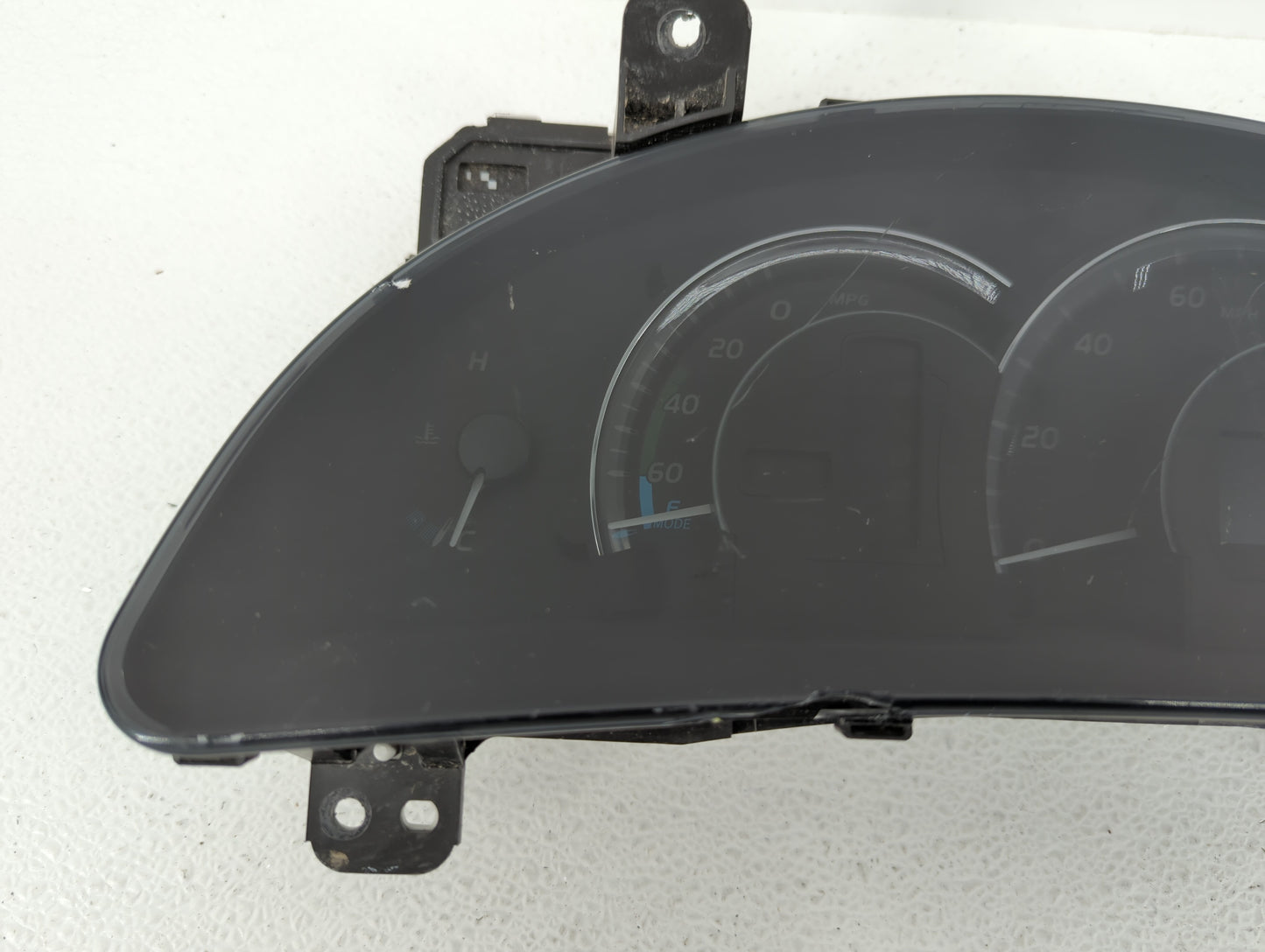 2010-2011 Toyota Camry Instrument Cluster Speedometer Gauges P/N:83800-06J50-00 Fits Fits 2010 2011 OEM Used Auto Parts - Oe