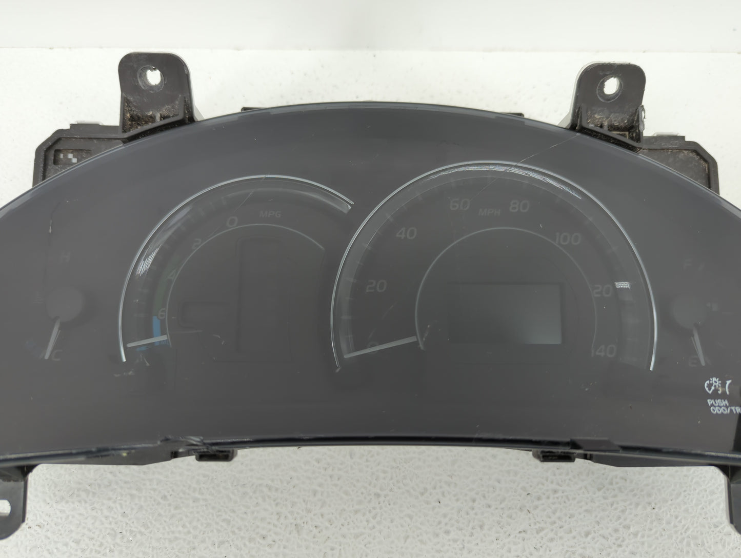 2010-2011 Toyota Camry Instrument Cluster Speedometer Gauges P/N:83800-06J50-00 Fits Fits 2010 2011 OEM Used Auto Parts - Oe