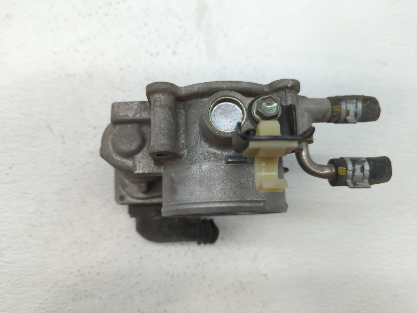 2010 Toyota Camry Throttle Body Fits Fits 2009 2011 OEM Used Auto Parts - Oemusedautoparts1.com