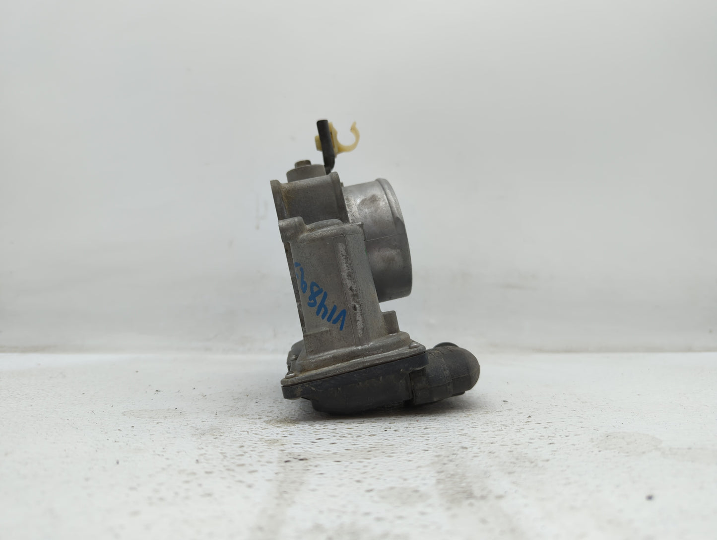 2010 Toyota Camry Throttle Body Fits Fits 2009 2011 OEM Used Auto Parts - Oemusedautoparts1.com