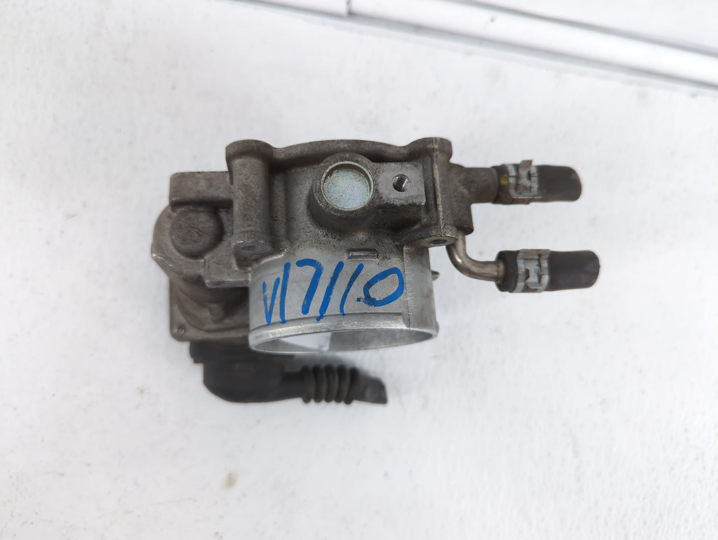 2010-2017 Toyota Camry Throttle Body P/N:22030-36010 22030-0V010 Fits Fits 2009 2010 2011 2012 2013 2014 2015 2016 2017 2018