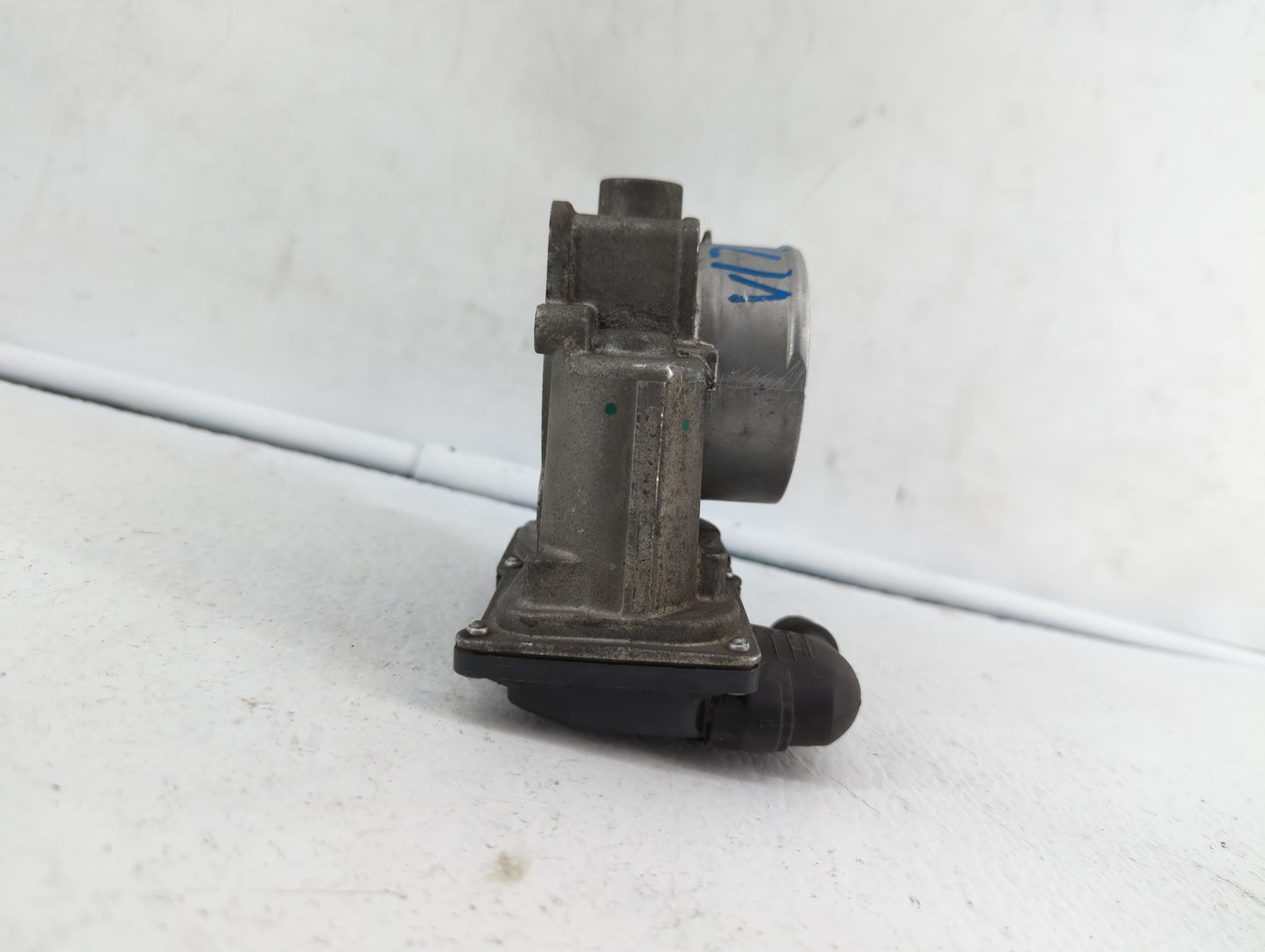 2010-2017 Toyota Camry Throttle Body P/N:22030-36010 22030-0V010 Fits Fits 2009 2010 2011 2012 2013 2014 2015 2016 2017 2018