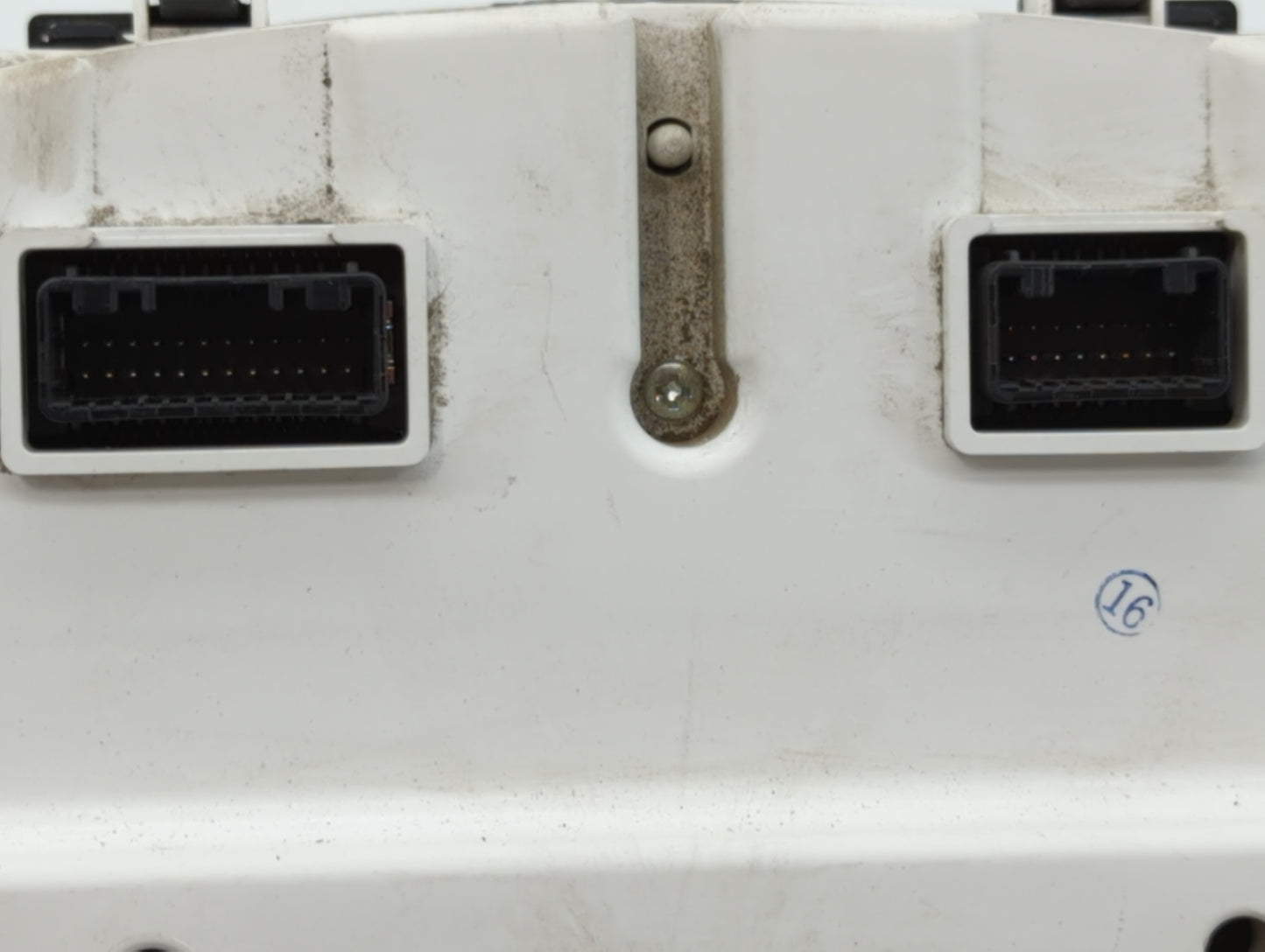 2010-2011 Toyota Camry Instrument Cluster Speedometer Gauges P/N:83800-06V10-00 83800-06V20 Fits Fits 2010 2011 OEM Used Aut