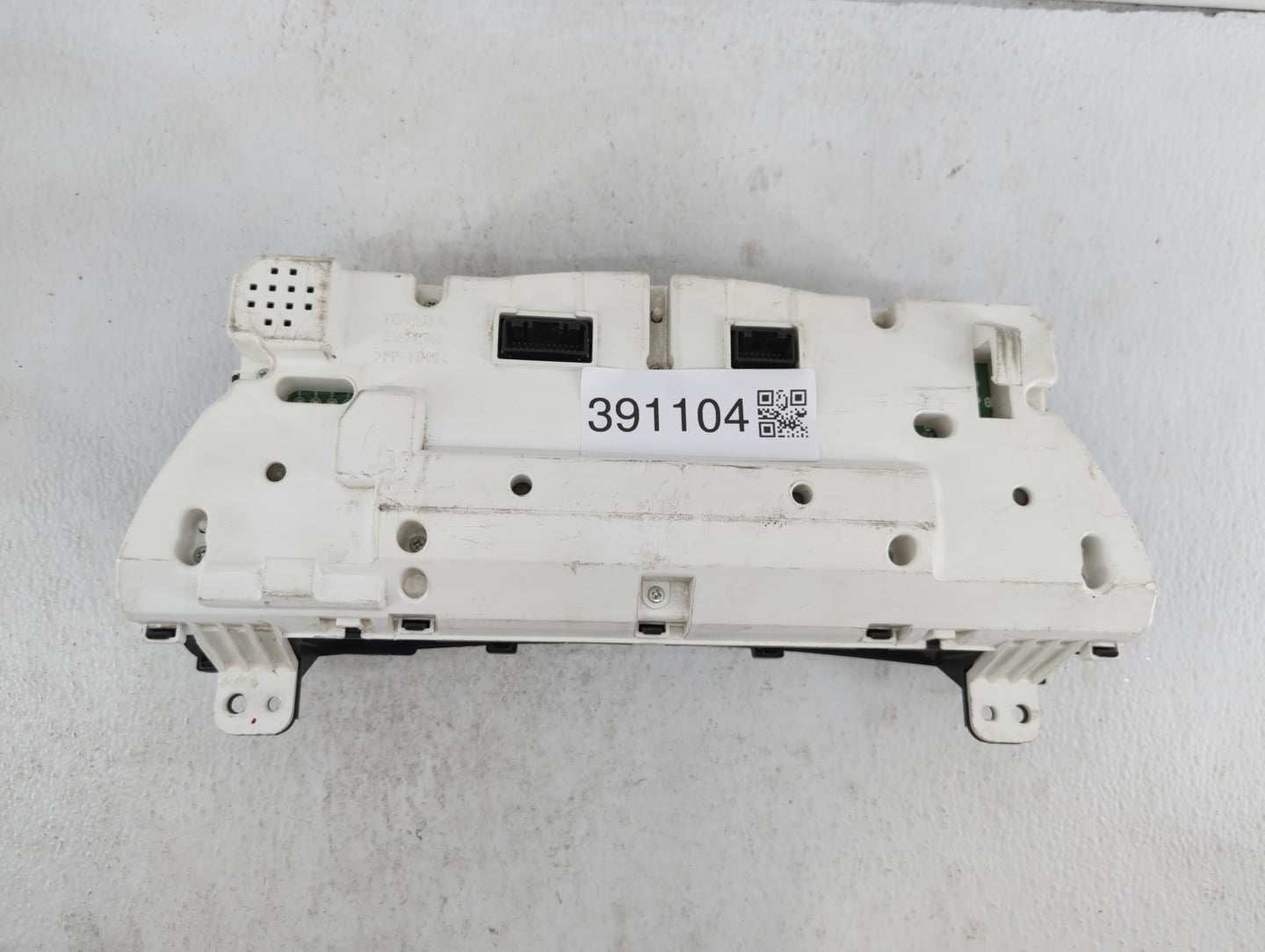 2010-2011 Toyota Camry Instrument Cluster Speedometer Gauges P/N:83800-06V10-00 83800-06V20 Fits Fits 2010 2011 OEM Used Aut