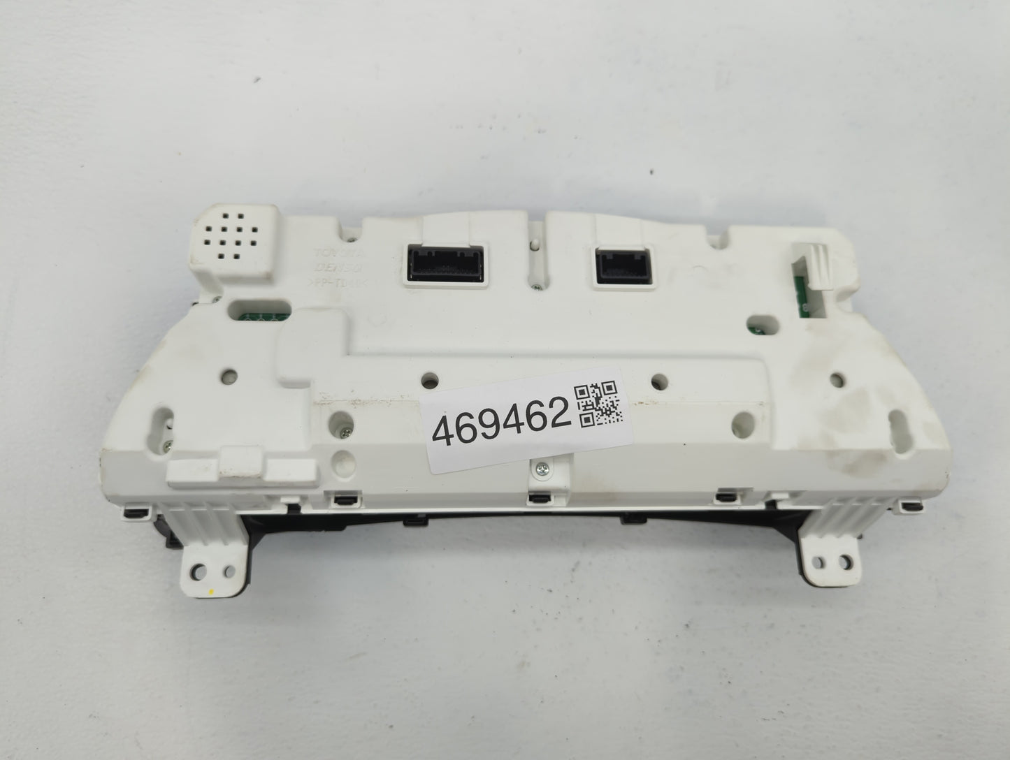 2010-2011 Toyota Camry Instrument Cluster Speedometer Gauges P/N:83800-06V10-00 Fits Fits 2010 2011 OEM Used Auto Parts - Oe