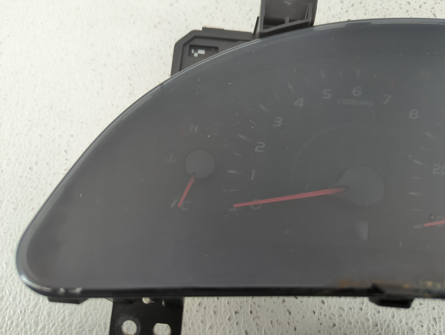 2010-2011 Toyota Camry Instrument Cluster Speedometer Gauges P/N:83800-06V10-00 Fits Fits 2010 2011 OEM Used Auto Parts - Oe