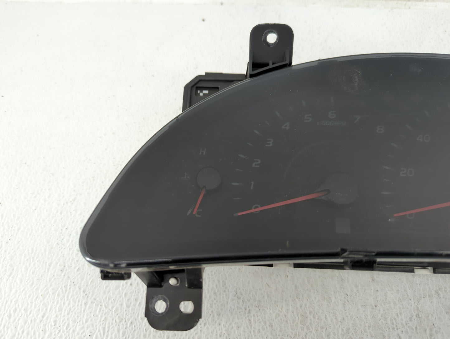 2010-2011 Toyota Camry Instrument Cluster Speedometer Gauges P/N:83800-06V10-00 Fits Fits 2010 2011 OEM Used Auto Parts - Oe