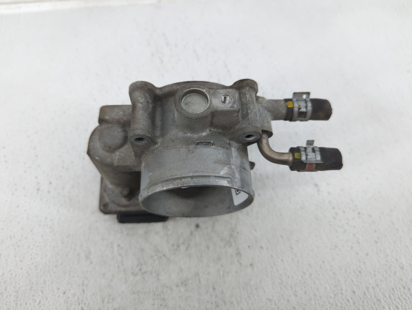 2010-2017 Toyota Camry Throttle Body P/N:22030-0V010 Fits Fits 2009 2010 2011 2012 2013 2014 2015 2016 2017 2018 2019 OEM Us