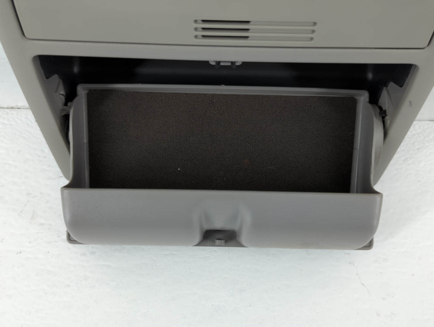 2010 Toyota Camry Overhead Roof Console - Oemusedautoparts1.com