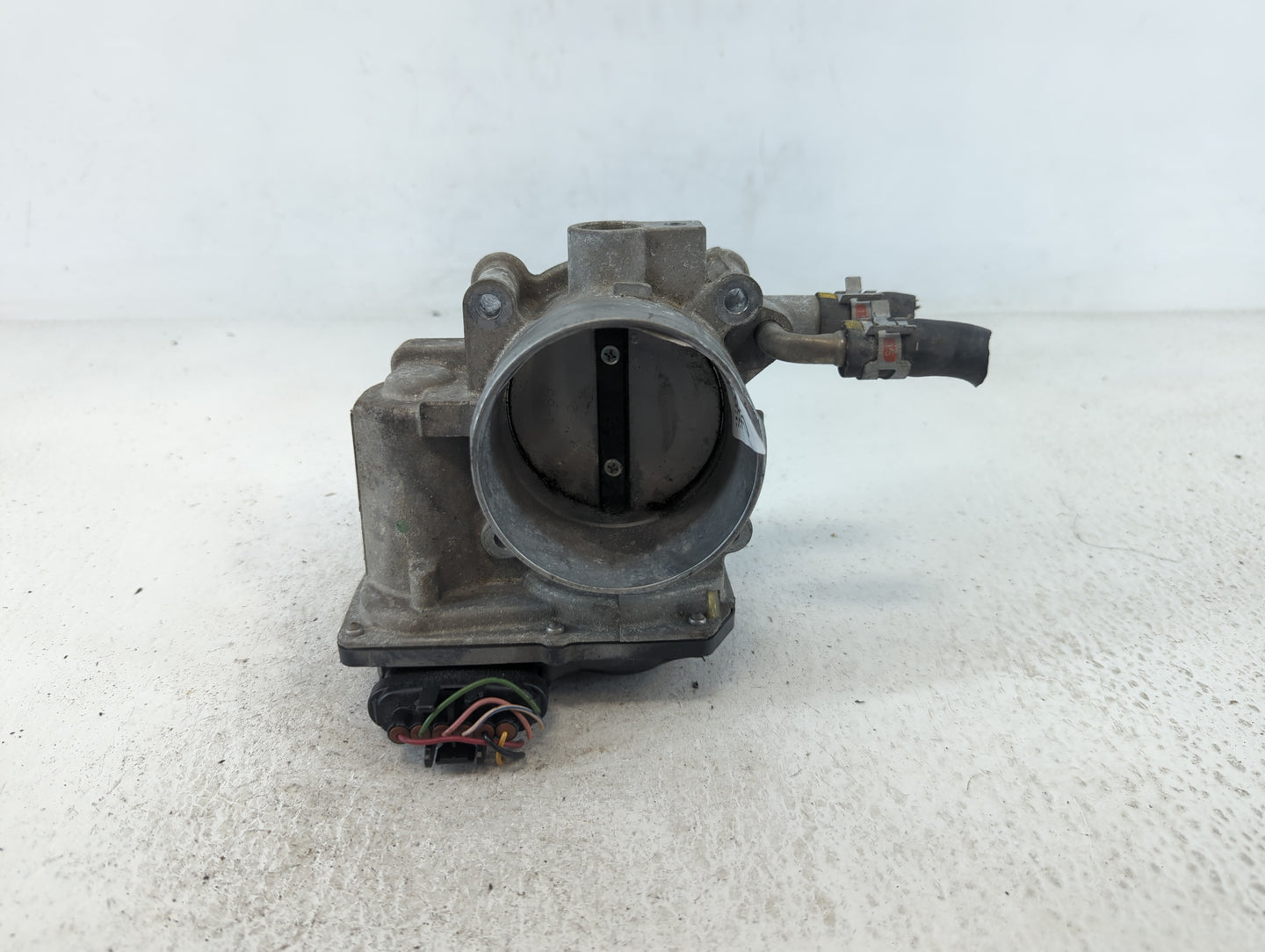 2010-2017 Toyota Camry Throttle Body P/N:22030-0V010 Fits Fits 2009 2010 2011 2012 2013 2014 2015 2016 2017 2018 2019 OEM Us
