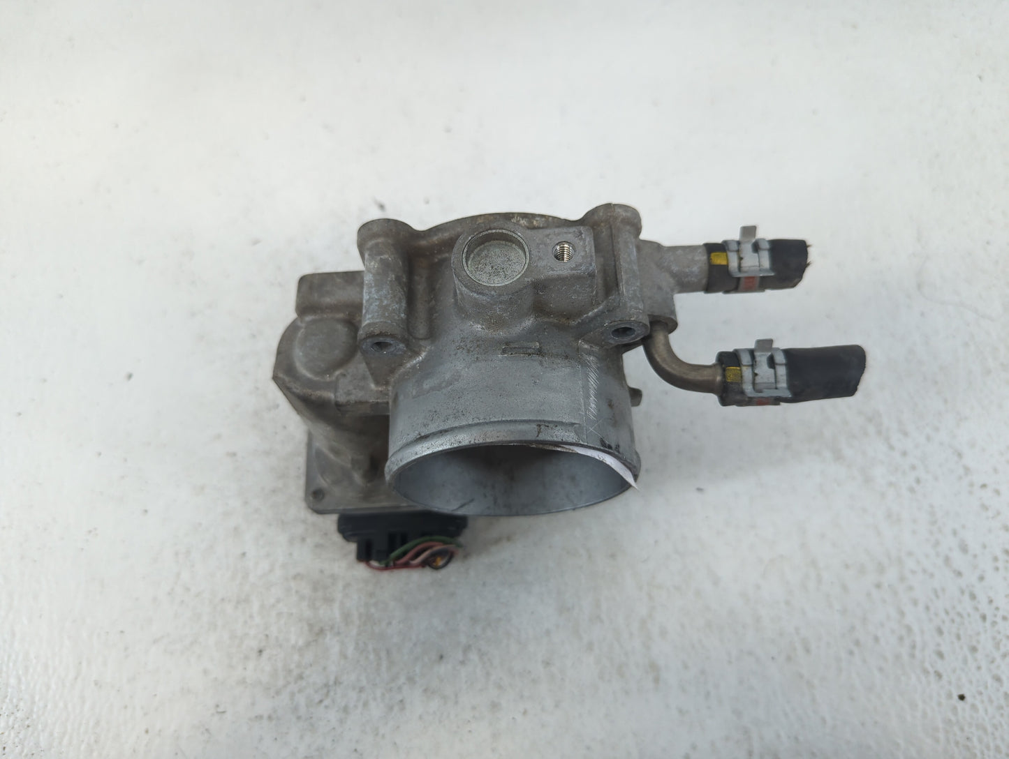 2010-2017 Toyota Camry Throttle Body P/N:22030-0V010 Fits Fits 2009 2010 2011 2012 2013 2014 2015 2016 2017 2018 2019 OEM Us