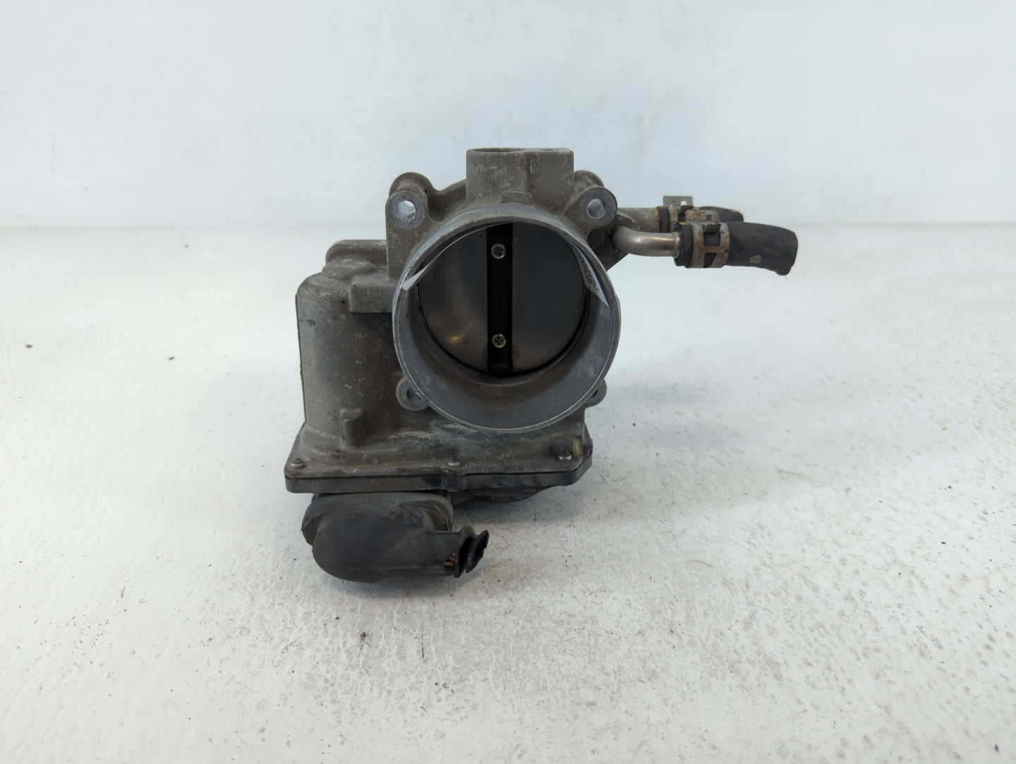 2010-2017 Toyota Camry Throttle Body P/N:9A13D0463 22030-36010 Fits Fits 2009 2010 2011 2012 2013 2014 2015 2016 2017 2018 2