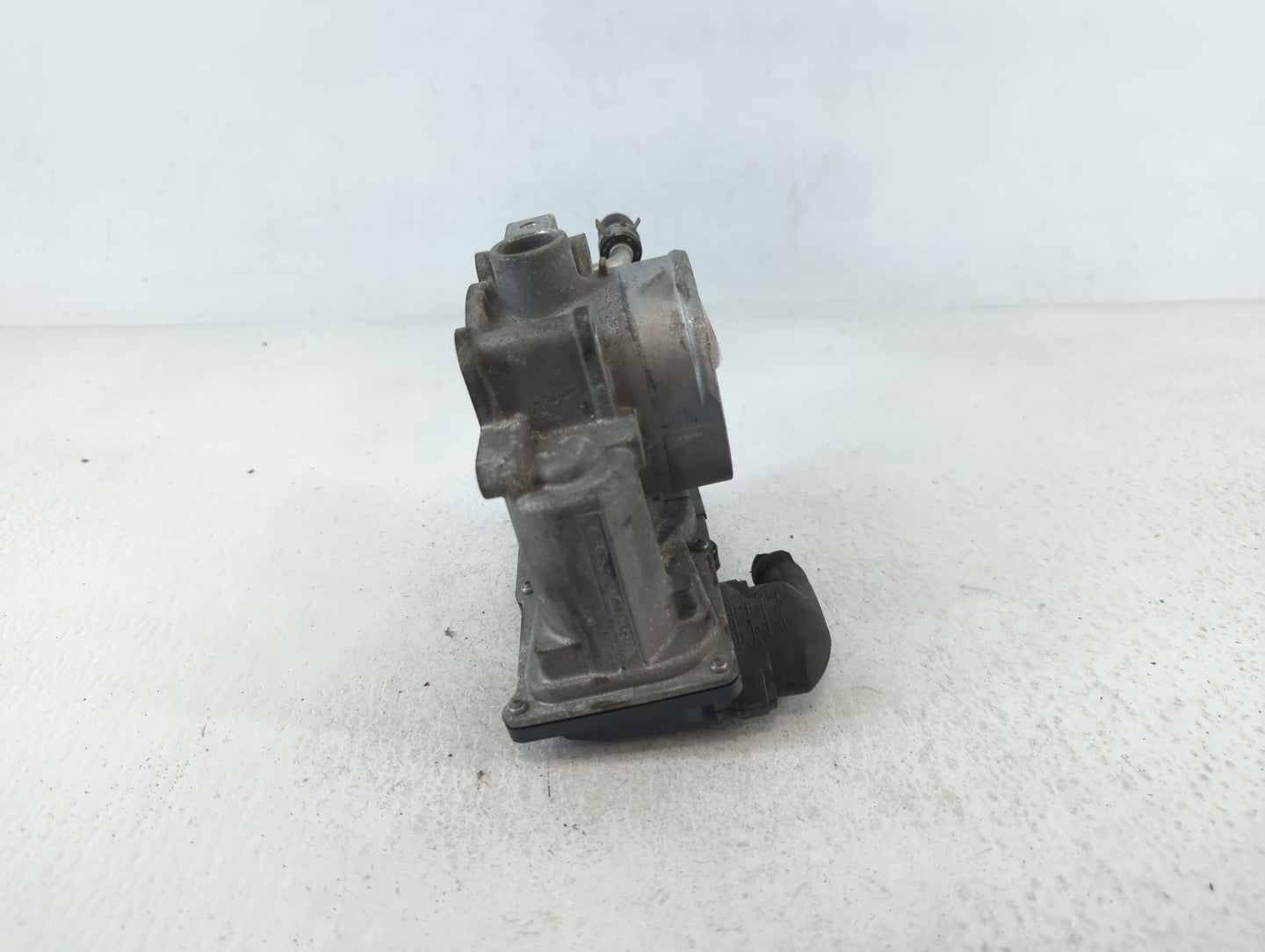 2010-2017 Toyota Camry Throttle Body P/N:9A13D0463 22030-36010 Fits Fits 2009 2010 2011 2012 2013 2014 2015 2016 2017 2018 2