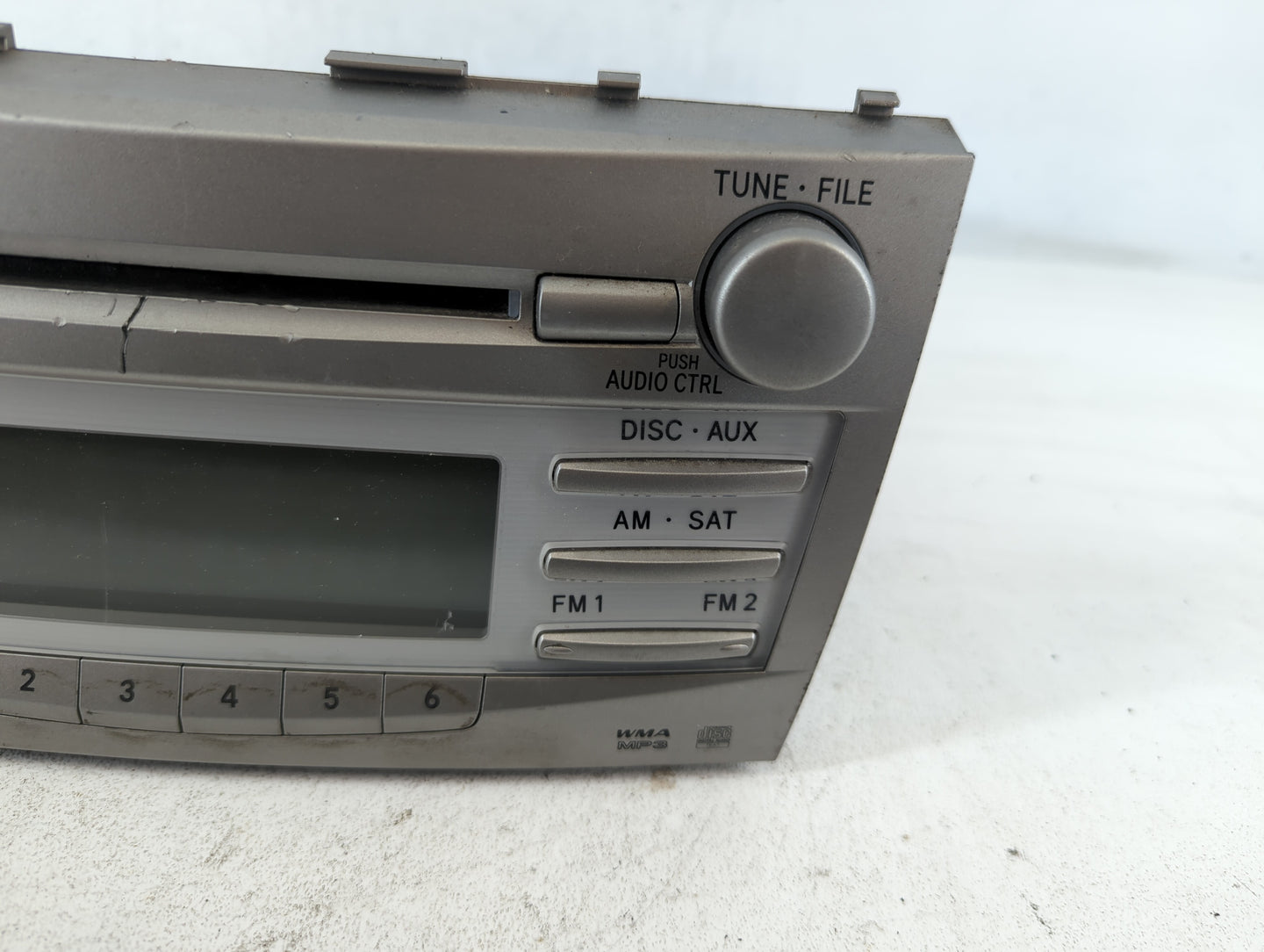 2010-2011 Toyota Camry Am Fm Cd Player Radio Receiver - Oemusedautoparts1.com