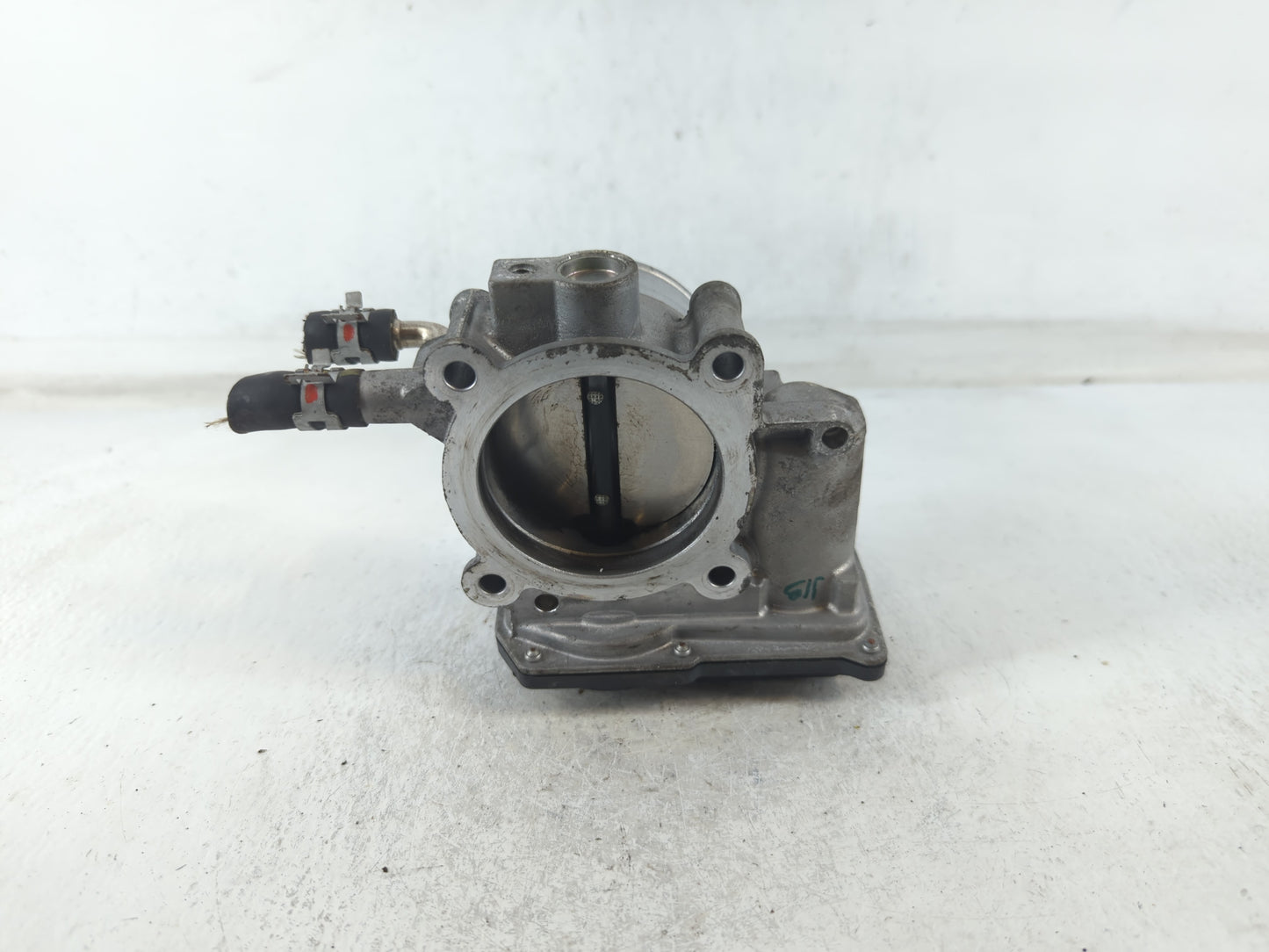 2010-2017 Toyota Camry Throttle Body P/N:22030-0V010 Fits Fits 2009 2010 2011 2012 2013 2014 2015 2016 2017 2018 2019 OEM Us