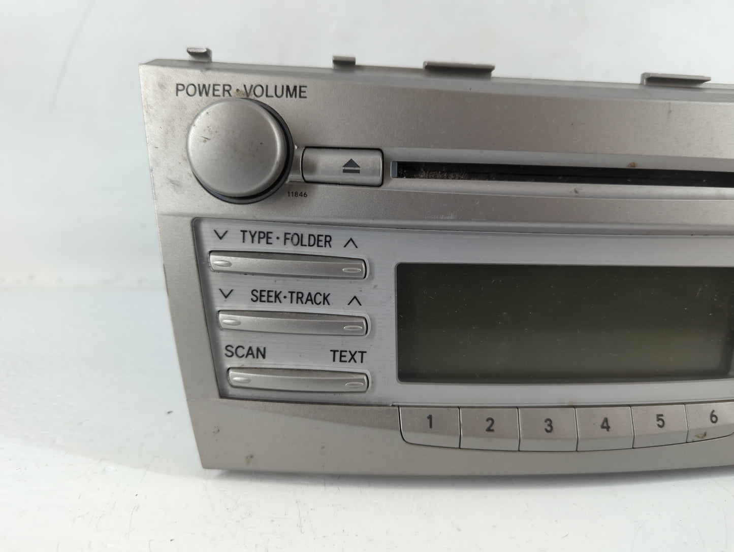 2010-2011 Toyota Camry Radio AM FM Cd Player Receiver Replacement P/N:86120-06480 Fits Fits 2010 2011 OEM Used Auto Parts - 