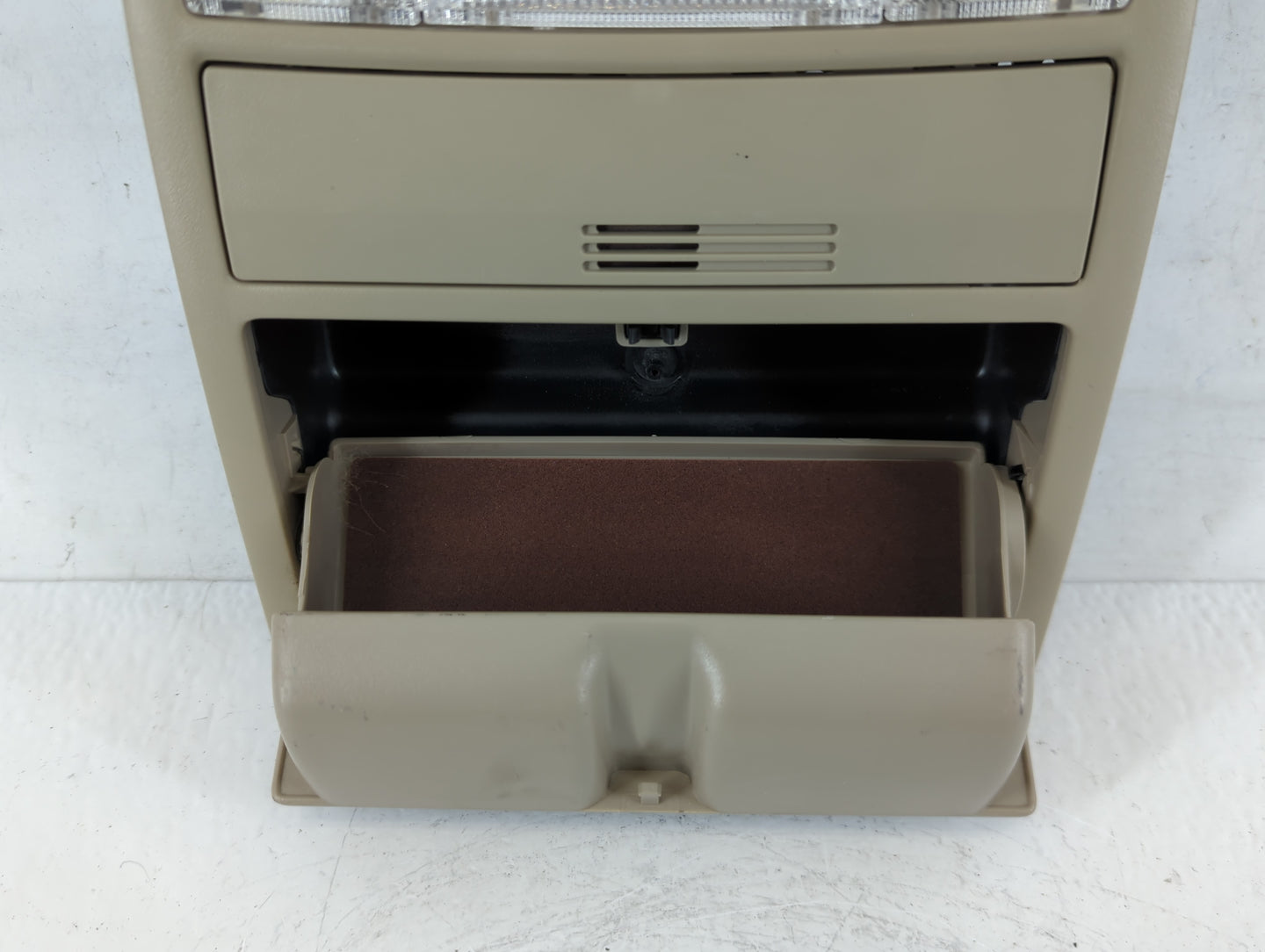 2010 Toyota Camry Overhead Roof Console - Oemusedautoparts1.com