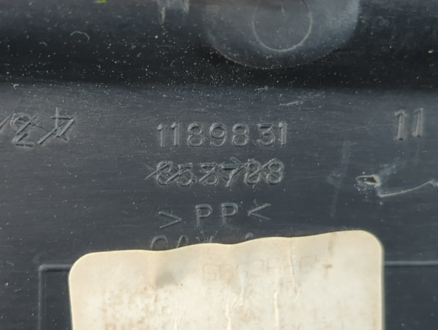 2010 Toyota Camry Overhead Roof Console - Oemusedautoparts1.com