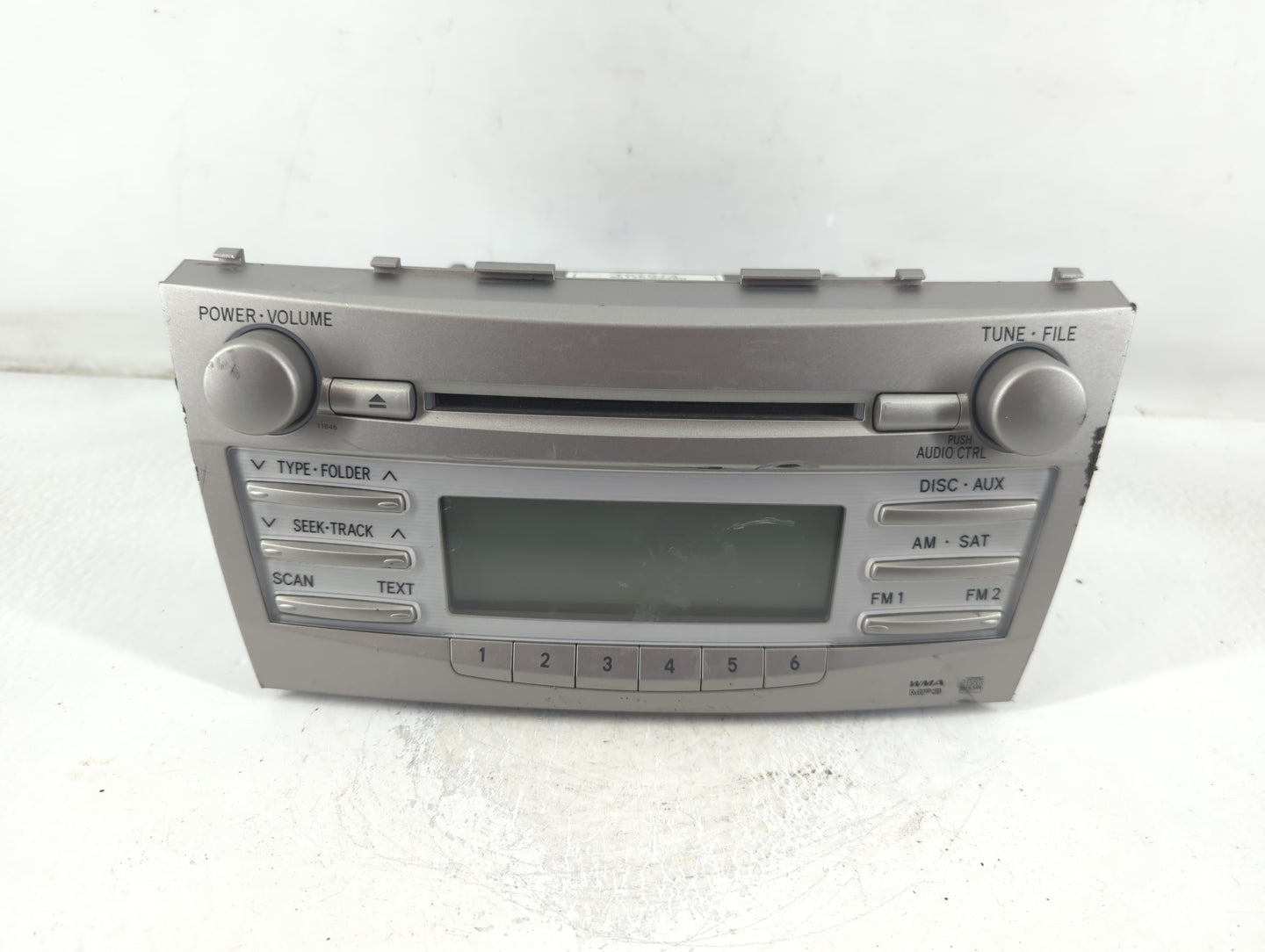 2010-2011 Toyota Camry Radio AM FM Cd Player Receiver Replacement P/N:86120-06480 Fits Fits 2010 2011 OEM Used Auto Parts - 