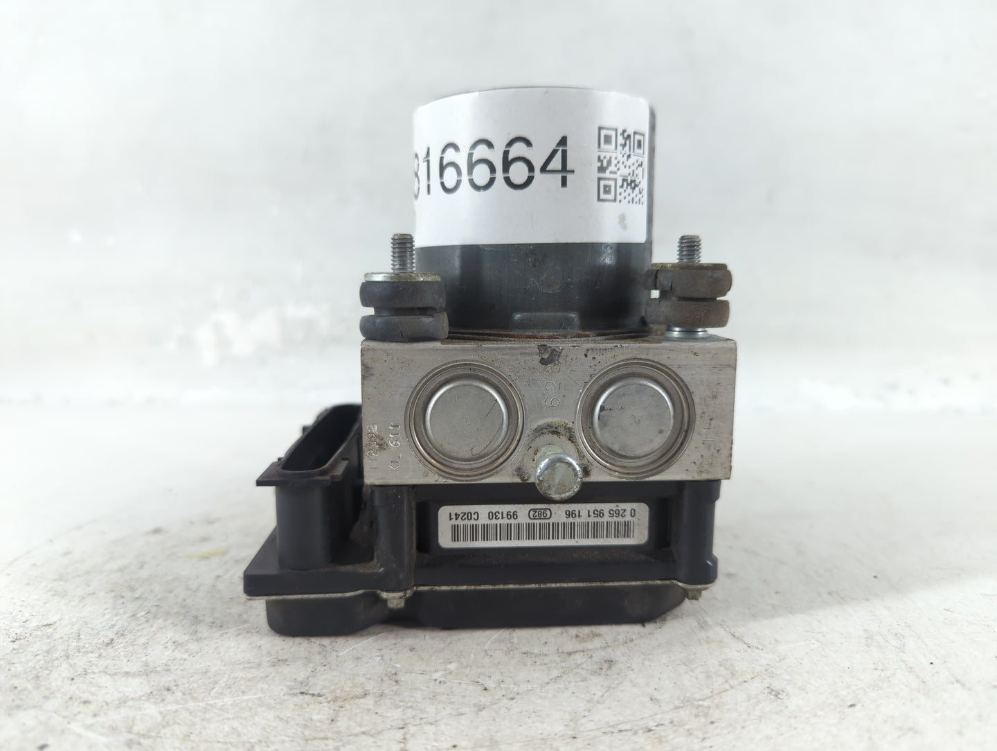 2010-2011 Toyota Camry ABS Pump Control Module Replacement P/N:44540-06050-A Fits Fits 2010 2011 OEM Used Auto Parts - Oemus