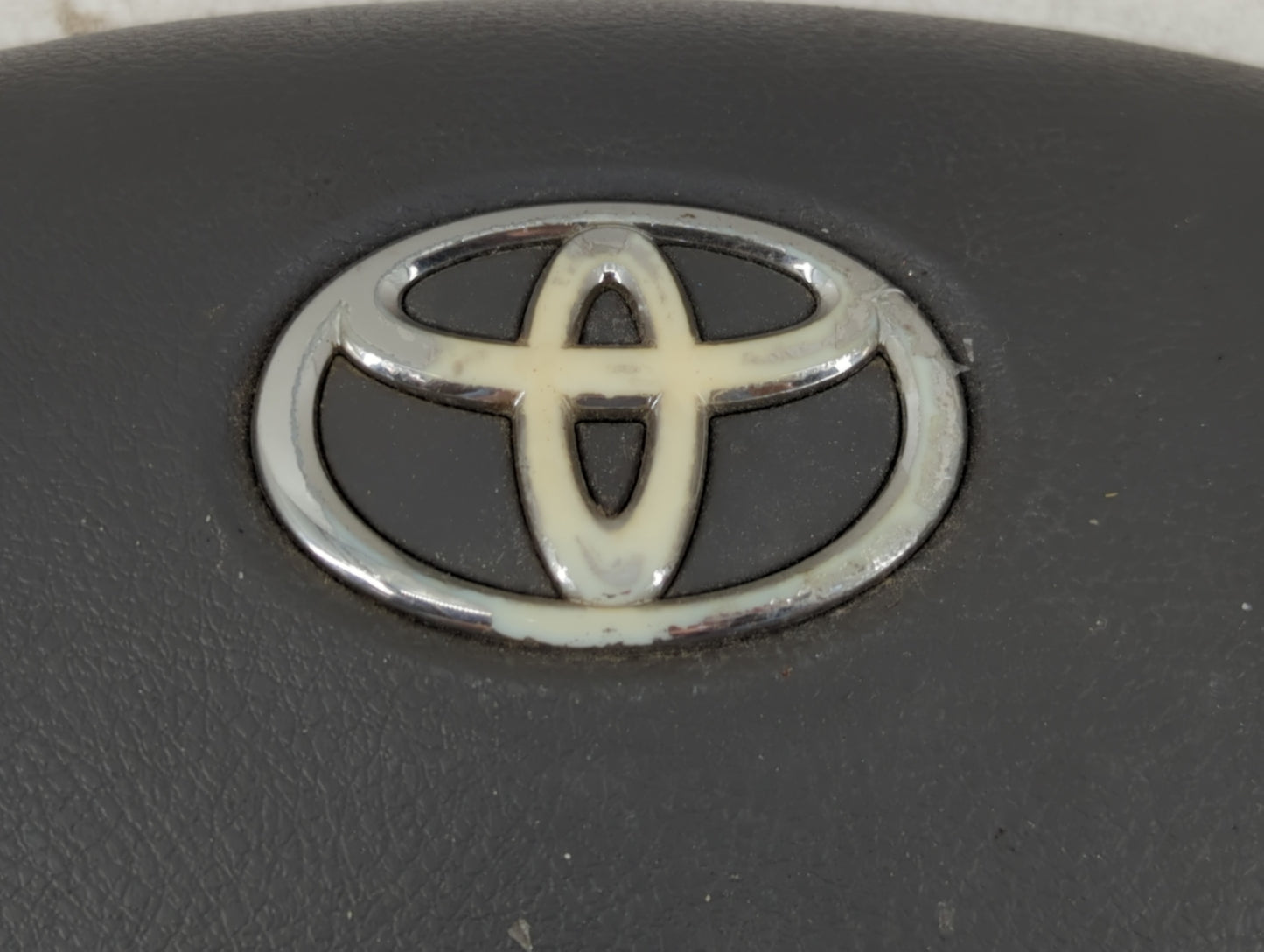 2010 Toyota Camry Air Bag Driver Left Steering Wheel Mounted P/N:816507709ACD Fits OEM Used Auto Parts - Oemusedautoparts1.c