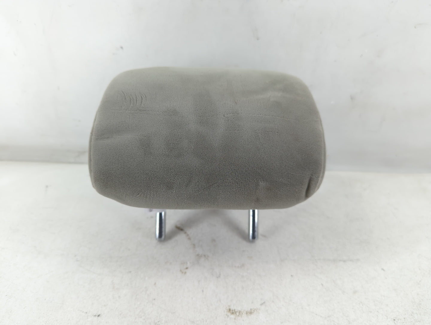 2010 Toyota Camry Headrest Head Rest Rear Center Seat Fits OEM Used Auto Parts - Oemusedautoparts1.com