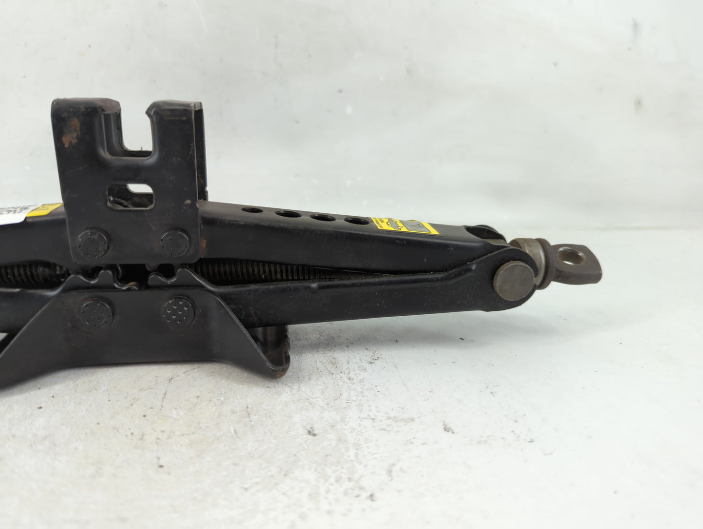 2010 Toyota Corolla Spare Scissor Car Jack 1123379 - Oemusedautoparts1.com