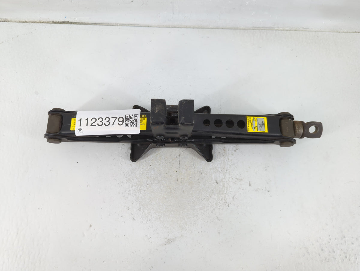 2010 Toyota Corolla Spare Scissor Car Jack 1123379 - Oemusedautoparts1.com