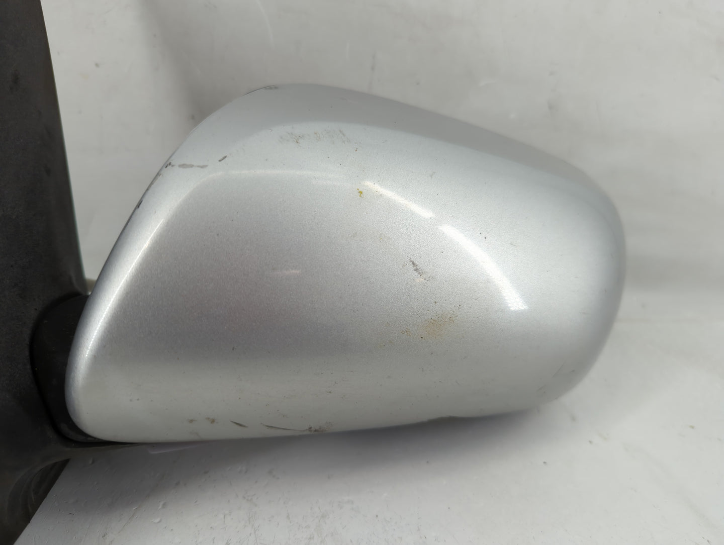 2009-2013 Toyota Corolla Passenger Side View Mirror - Right Door Mirror OEM Used - Oemusedautoparts1.com