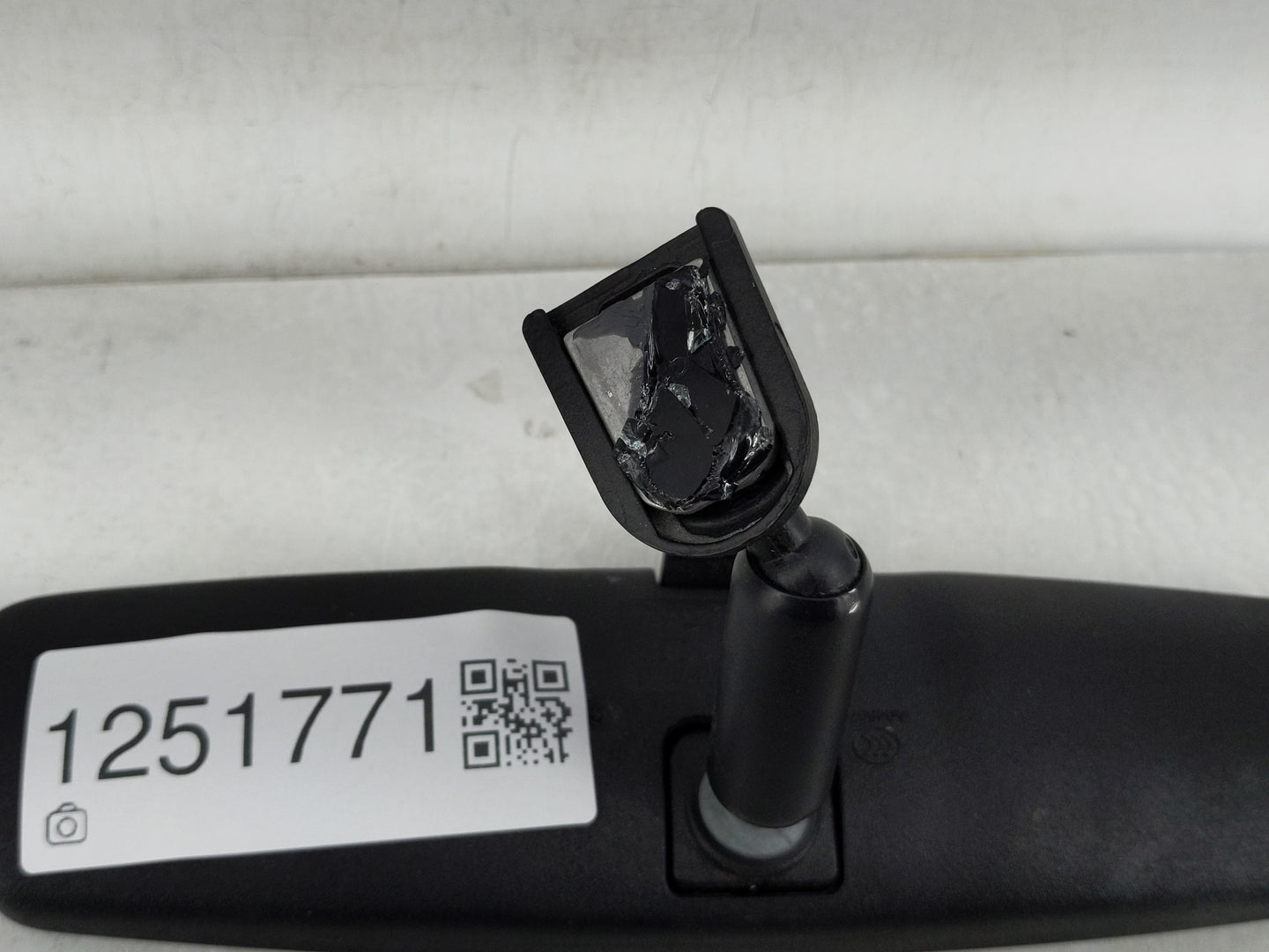 2009-2016 Toyota Corolla Interior Rear View Mirror Replacement OEM P/N:E8011083 Fits OEM Used Auto Parts - Oemusedautoparts1