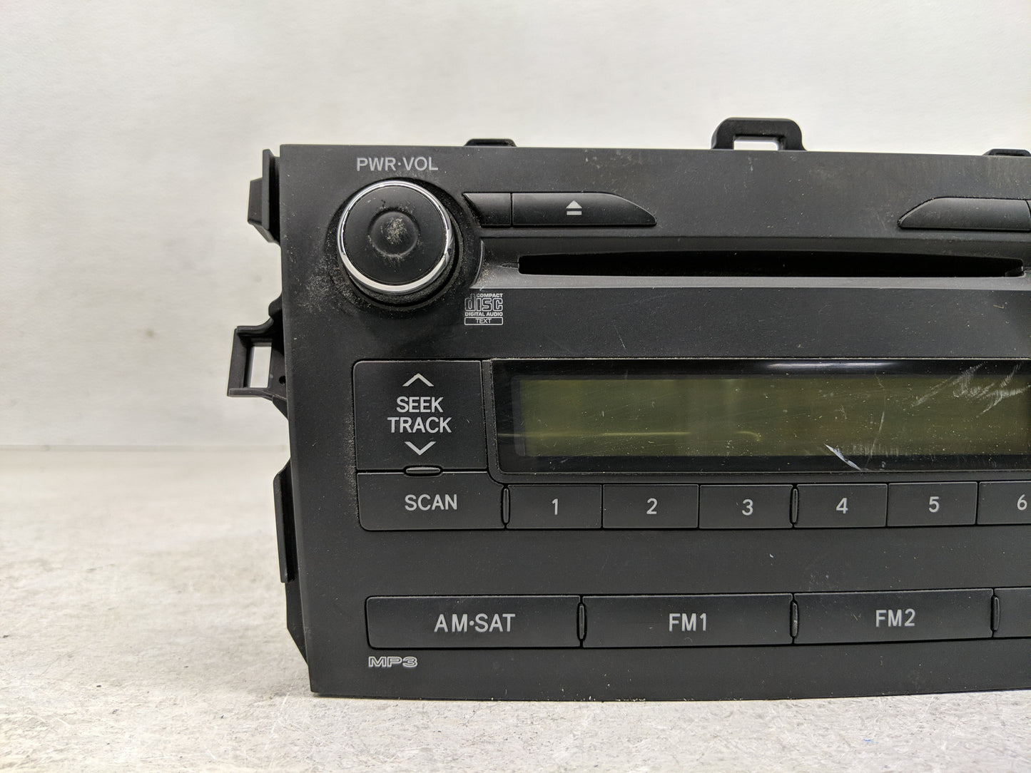 2009-2010 Toyota Corolla Radio AM FM Cd Player Receiver Replacement Fits Fits 2009 2010 OEM Used Auto Parts - Oemusedautopar