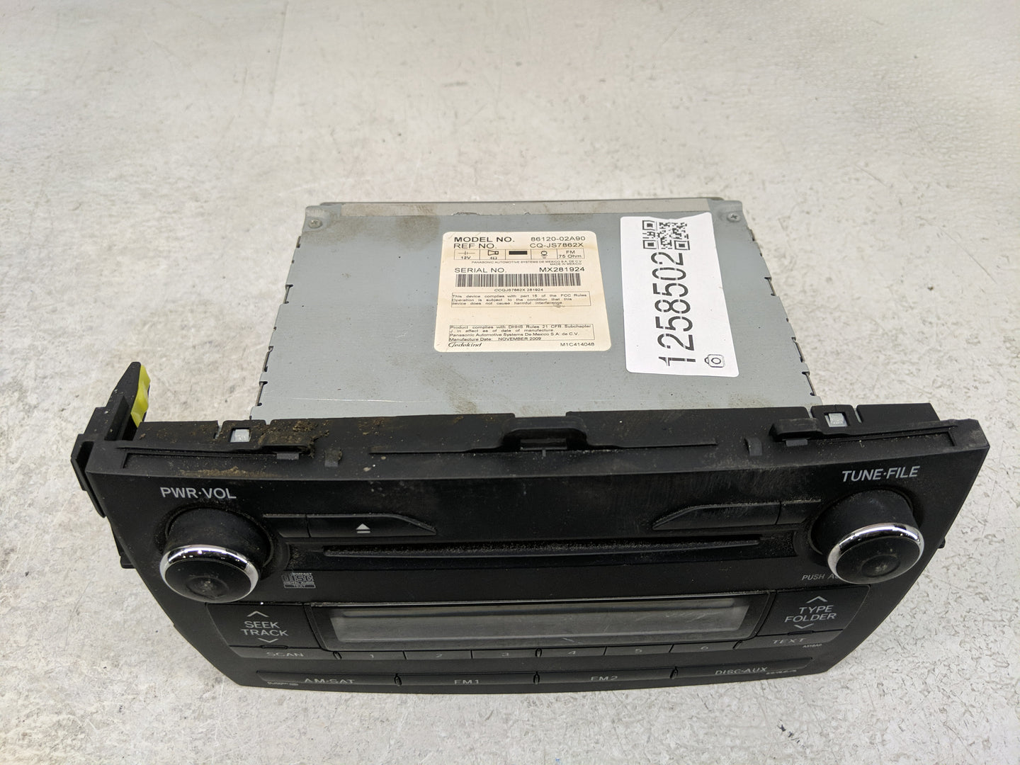 2009-2010 Toyota Corolla Radio AM FM Cd Player Receiver Replacement Fits Fits 2009 2010 OEM Used Auto Parts - Oemusedautopar