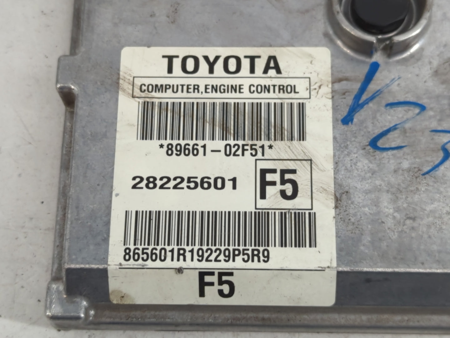 2009-2010 Toyota Corolla PCM Engine Control Computer ECU ECM PCU OEM P/N:28225601 89661-02F51 Fits Fits 2009 2010 OEM Used A