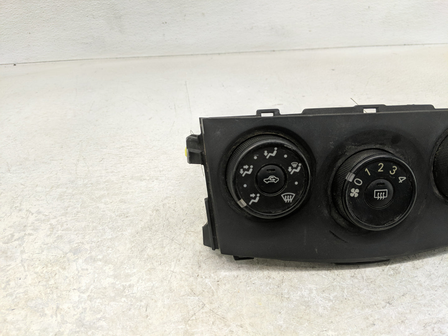 2009-2013 Toyota Corolla Climate Control Module Temperature AC/Heater Replacement P/N:55406-02250 758734 Fits OEM Used Auto 