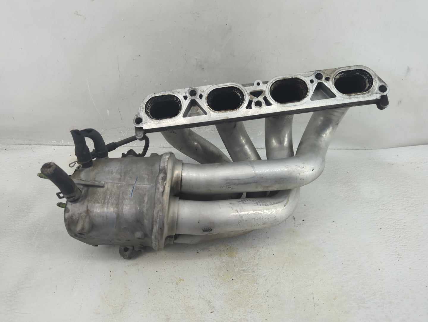 2009-2010 Toyota Corolla Air Intake Manifold Fits Fits 2008 2009 2010 OEM Used Auto Parts - Oemusedautoparts1.com