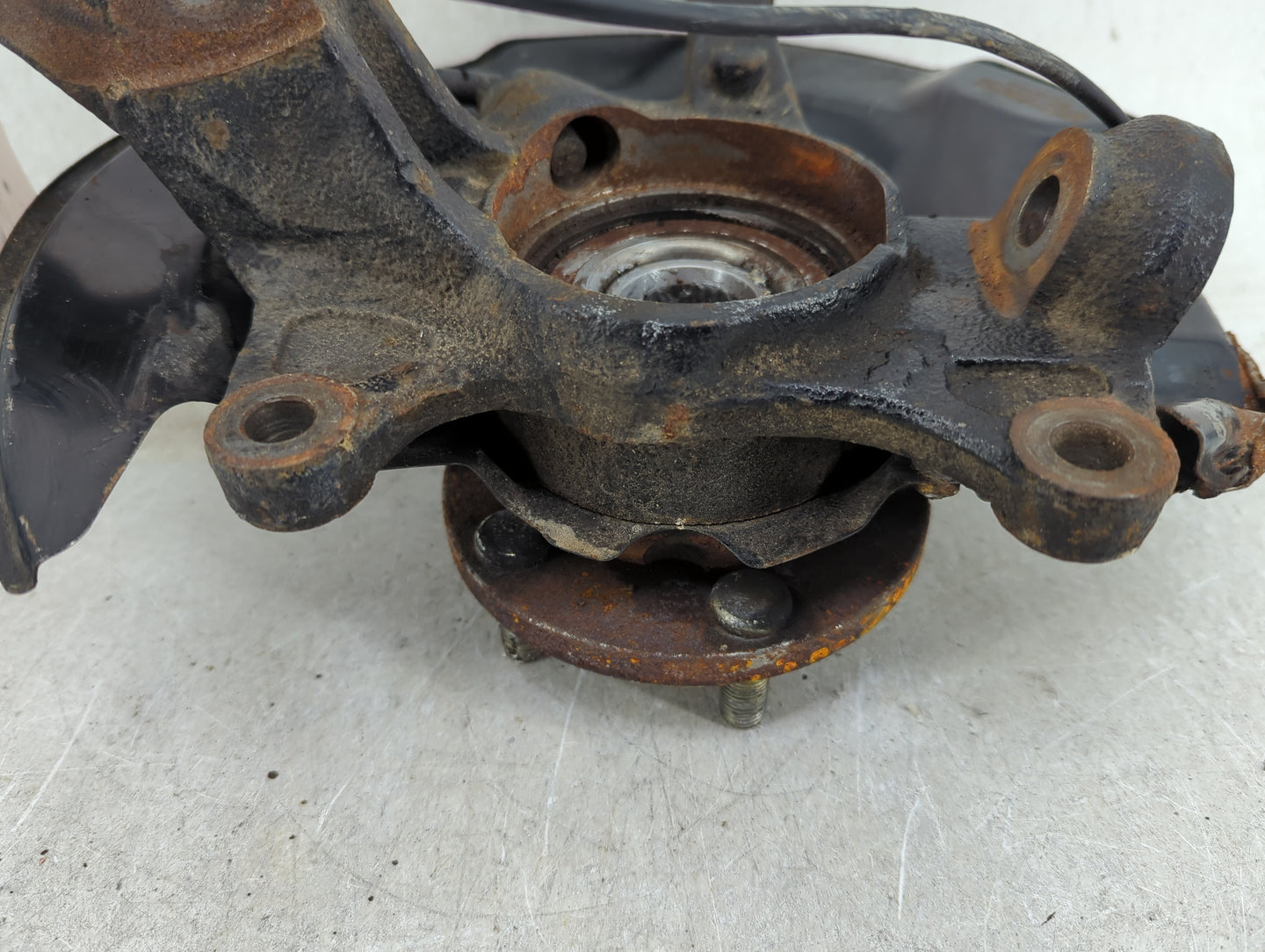 2009-2019 Toyota Corolla Passenger Front Spindle Knuckle Oem - Oemusedautoparts1.com