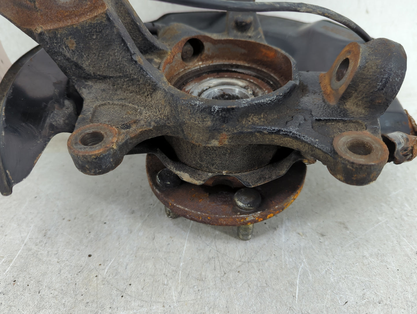 2009-2019 Toyota Corolla Passenger Front Spindle Knuckle Oem - Oemusedautoparts1.com