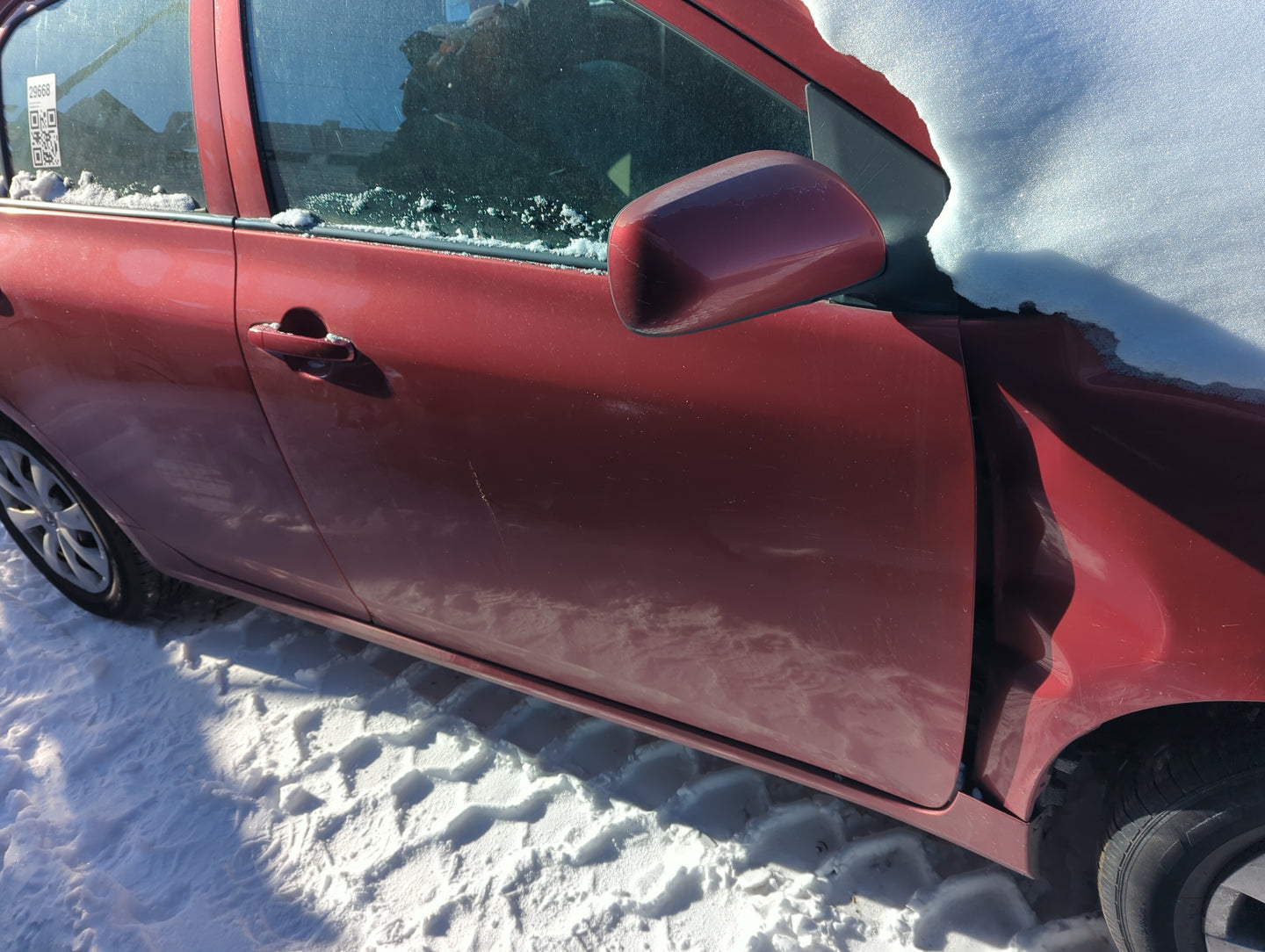 2009-2012 Toyota Corolla Passenger Front Door Oem - Oemusedautoparts1.com