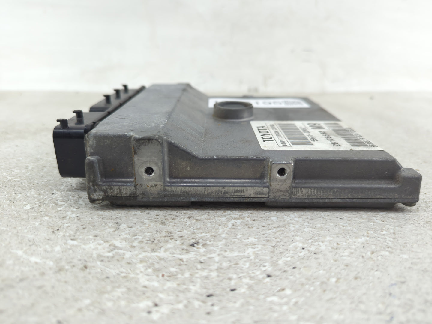 2009-2010 Toyota Corolla PCM Engine Control Computer ECU ECM PCU OEM P/N:89661-02M92 Fits Fits 2009 2010 OEM Used Auto Parts