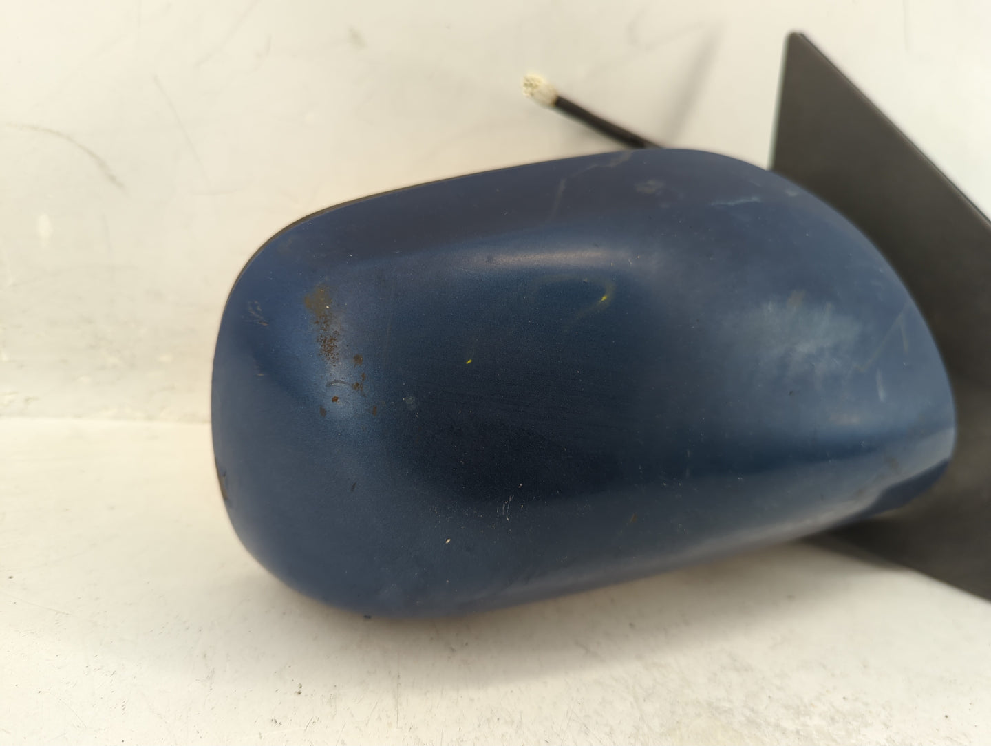 2009-2013 Toyota Corolla Passenger Side View Mirror - Right Door Mirror OEM Used - Oemusedautoparts1.com