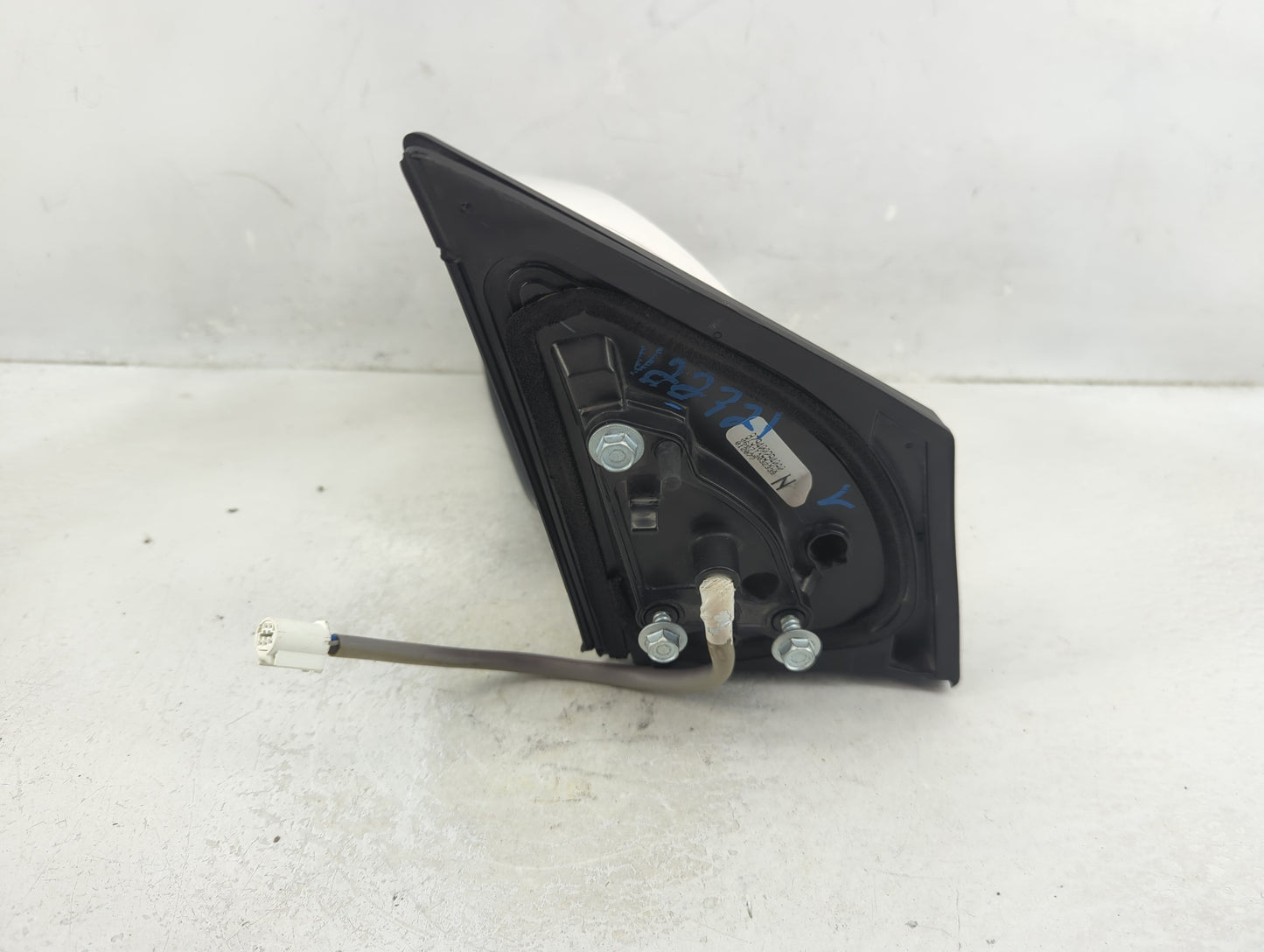 2009-2013 Toyota Corolla Driver Side View Mirror - Left Door Mirror OEM Used - Oemusedautoparts1.com