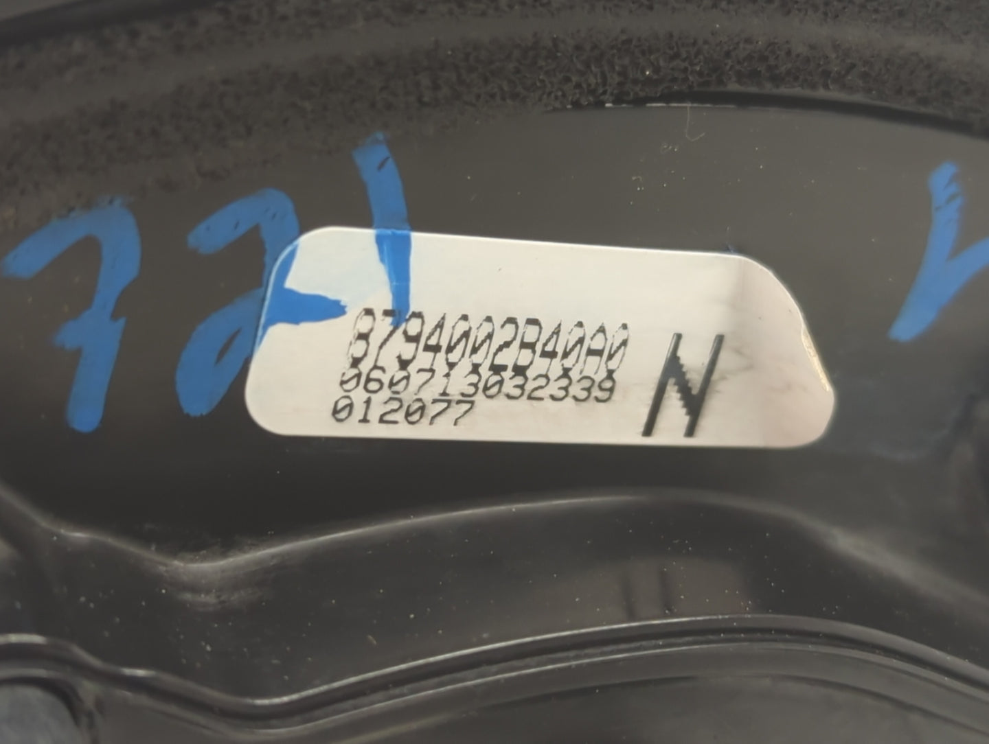 2009-2013 Toyota Corolla Driver Side View Mirror - Left Door Mirror OEM Used - Oemusedautoparts1.com