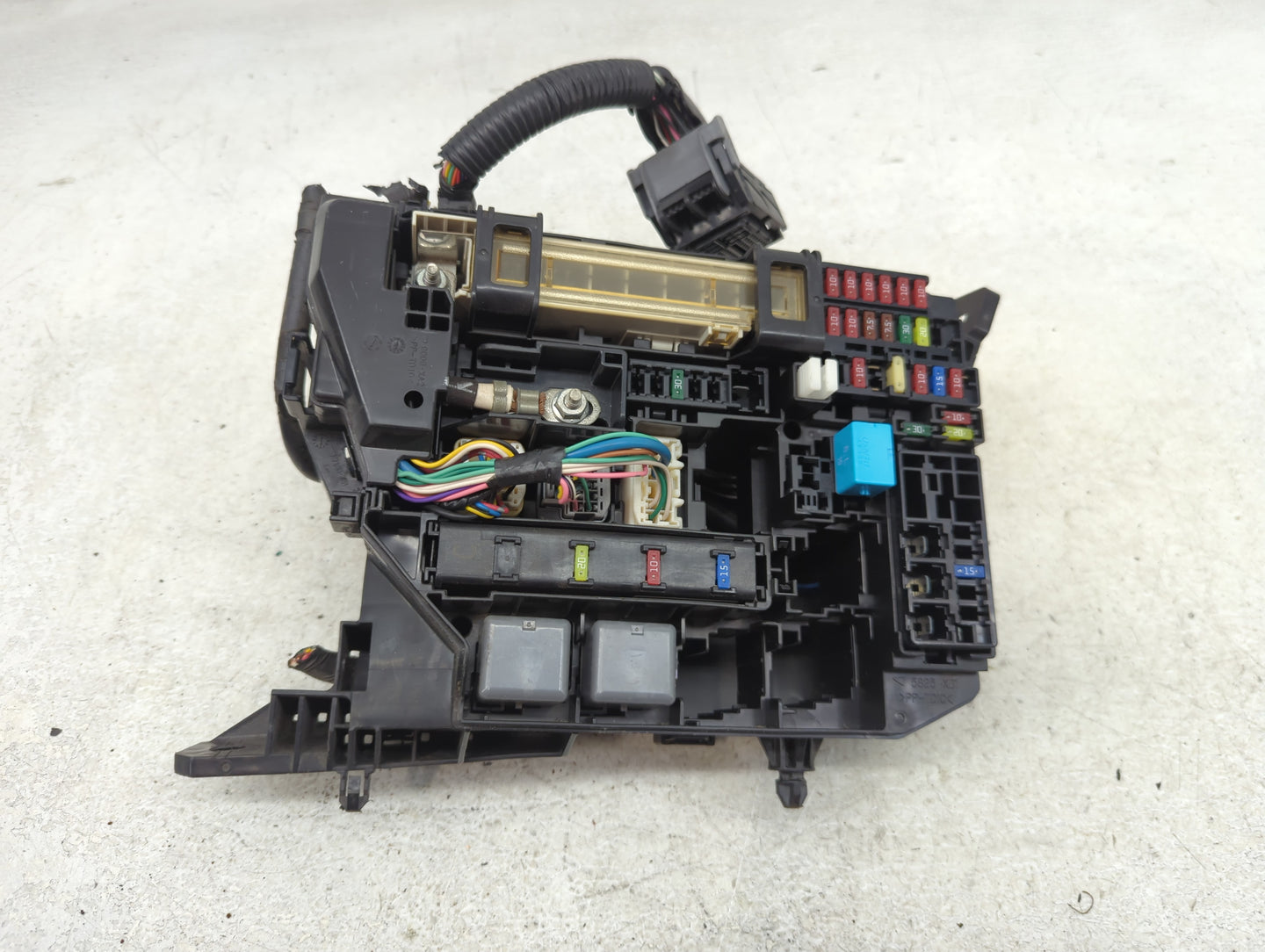 2009-2013 Toyota Corolla Fusebox Fuse Box Panel Relay Module P/N:82662-02270 Fits Fits 2009 2010 2011 2012 2013 2014 OEM Use