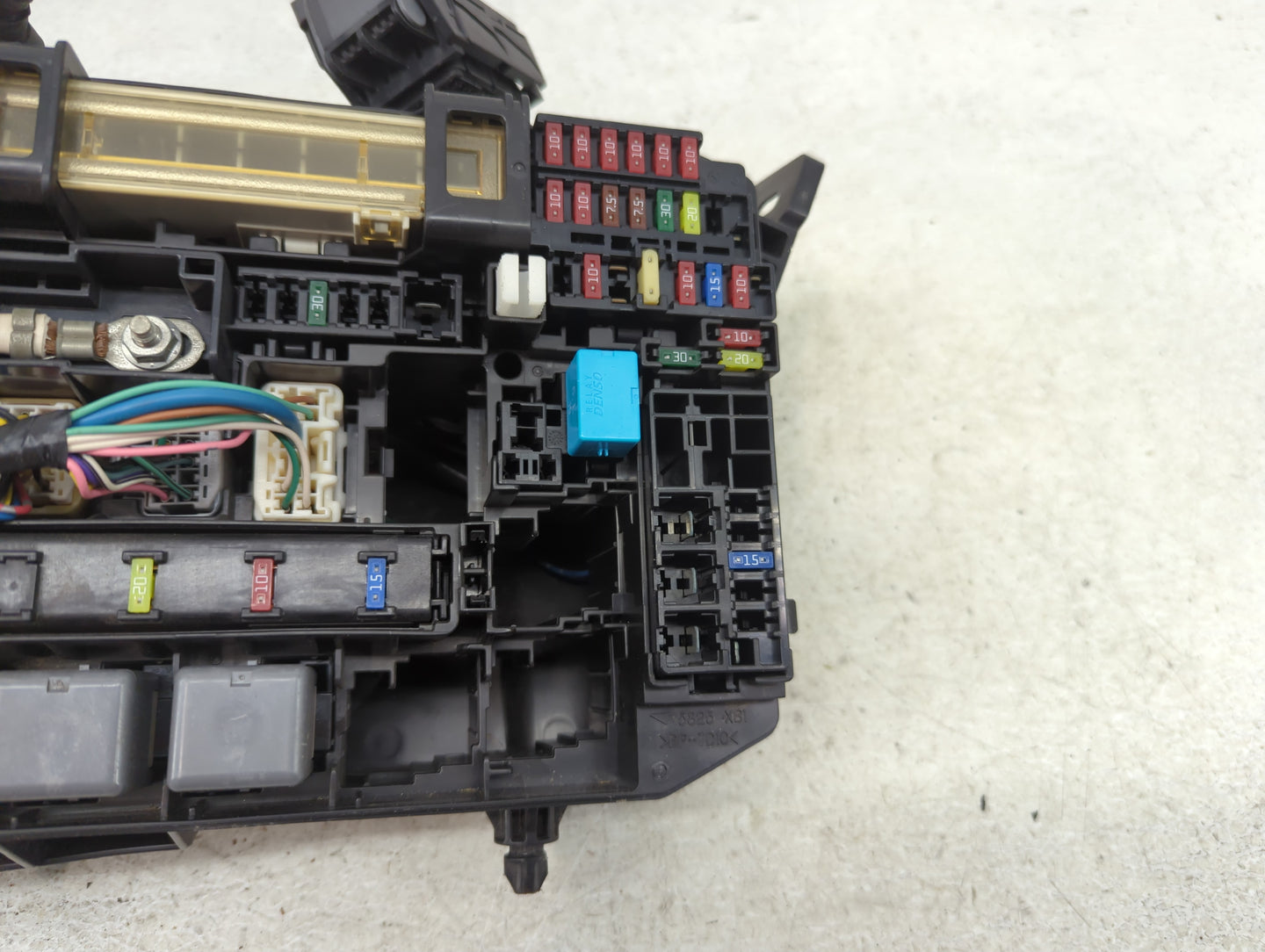 2009-2013 Toyota Corolla Fusebox Fuse Box Panel Relay Module P/N:82662-02270 Fits Fits 2009 2010 2011 2012 2013 2014 OEM Use