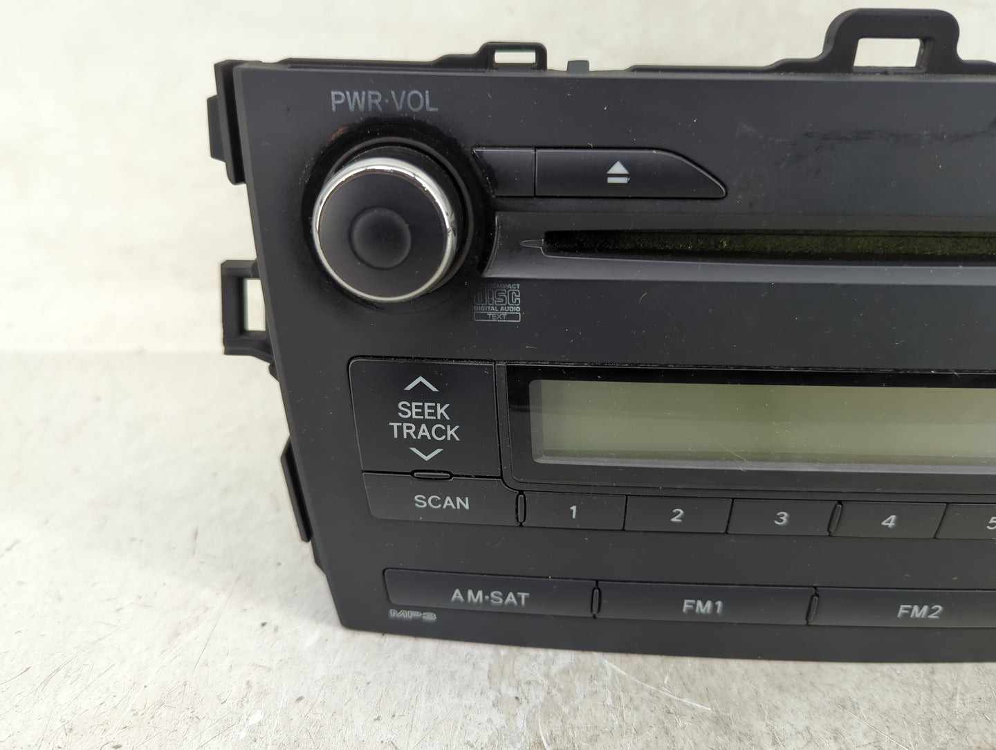 2009-2010 Toyota Corolla Radio AM FM Cd Player Receiver Replacement Fits Fits 2009 2010 OEM Used Auto Parts - Oemusedautopar