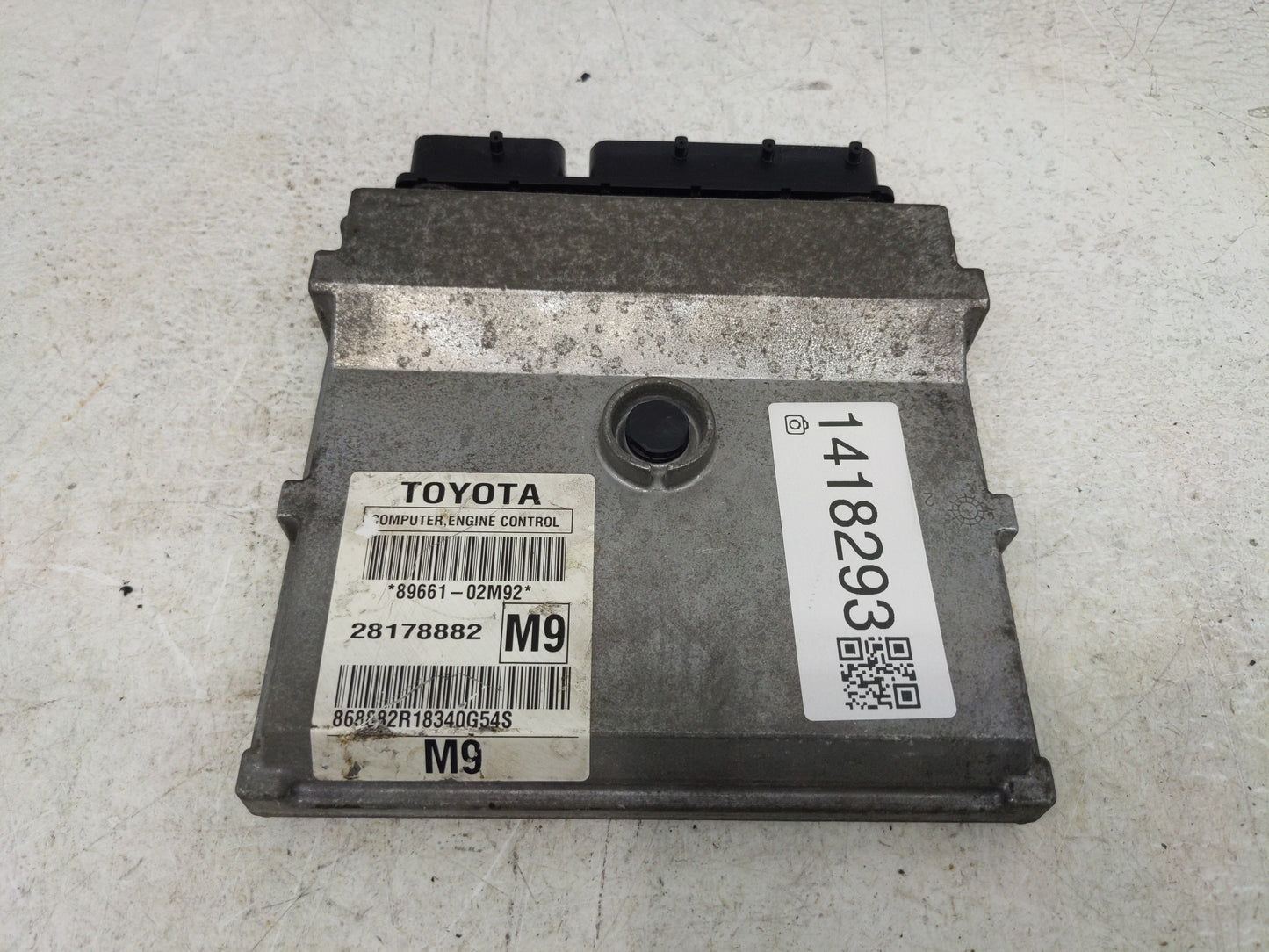2009-2010 Toyota Corolla PCM Engine Control Computer ECU ECM PCU OEM P/N:89661-02M92 Fits Fits 2009 2010 OEM Used Auto Parts