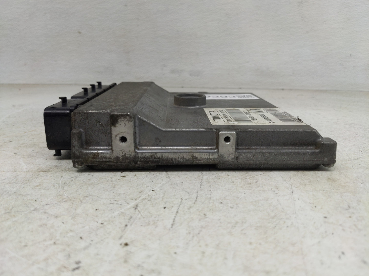 2009-2010 Toyota Corolla PCM Engine Control Computer ECU ECM PCU OEM P/N:89661-02M92 Fits Fits 2009 2010 OEM Used Auto Parts